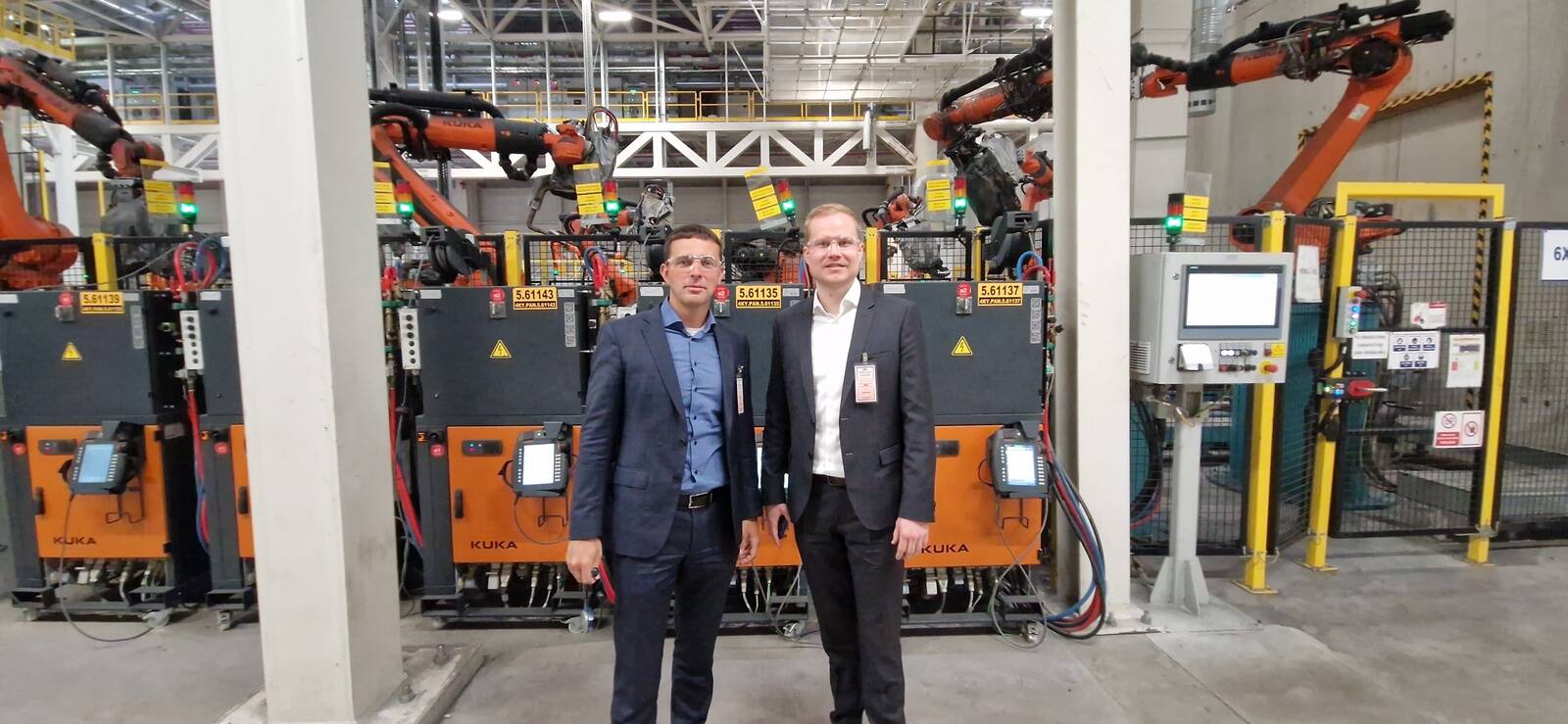 Trigon Asset Managementi fondijuhid ning partnerid Mehis Raud (vasakul) ja Mihkel Välja Türgis Fordi autotehases selle aasta märtsikuus.