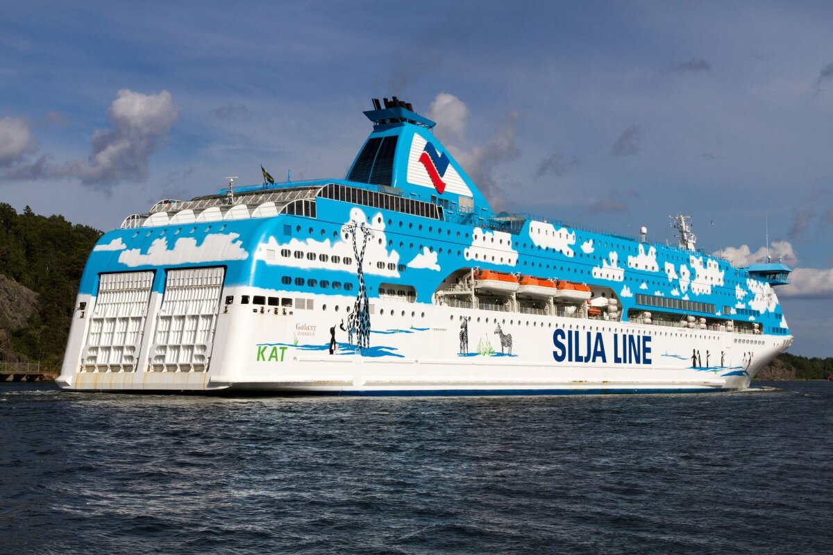 Tallink viib parvlaeva Galaxy Läti lipu alla - Logistikauudised