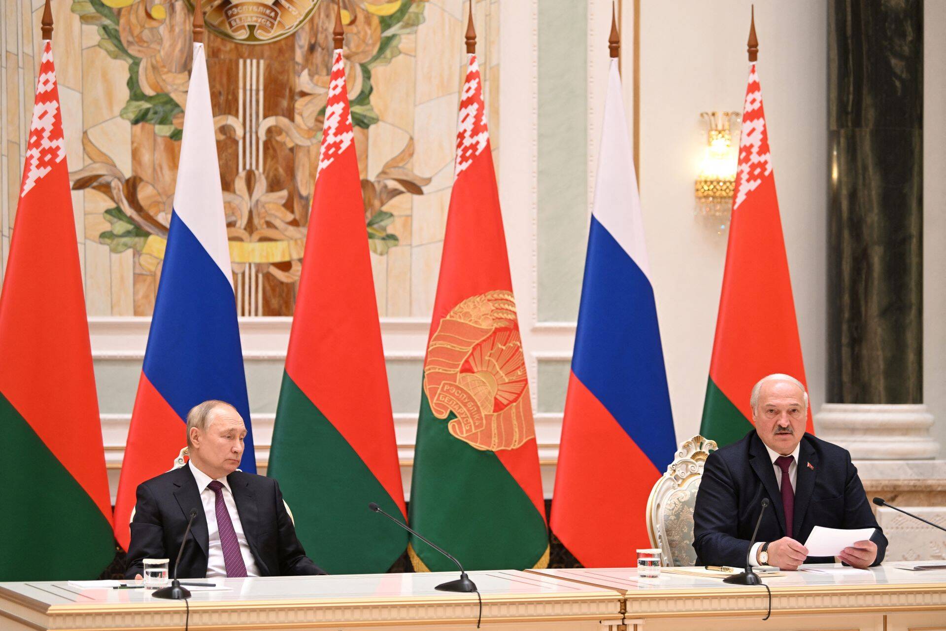 Venemaa president Vladimir Putin kohtus aasta eelviimasel nädalal Minskis Valgevene diktaatori Aleksandr Lukašenkaga.