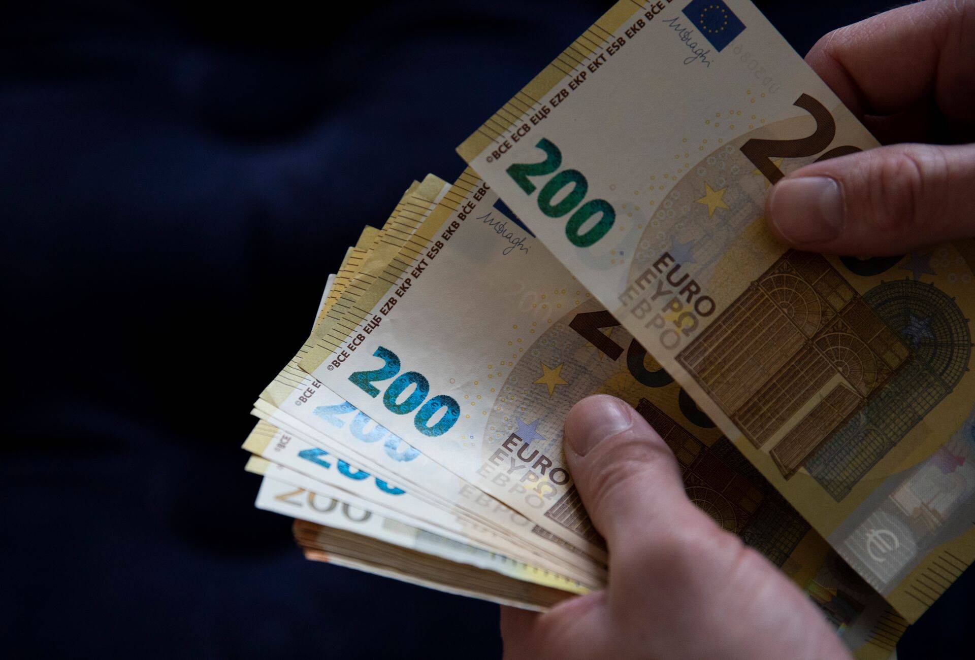 Hommikuprogrammis räägime 180 miljoni euro küsimusest ehk mida võiksid teha Enefit Greeni eksaktsionärid nende kontodele potsatanud rahaga. Kas summa võiks panna Tallinna börsi kihama?
