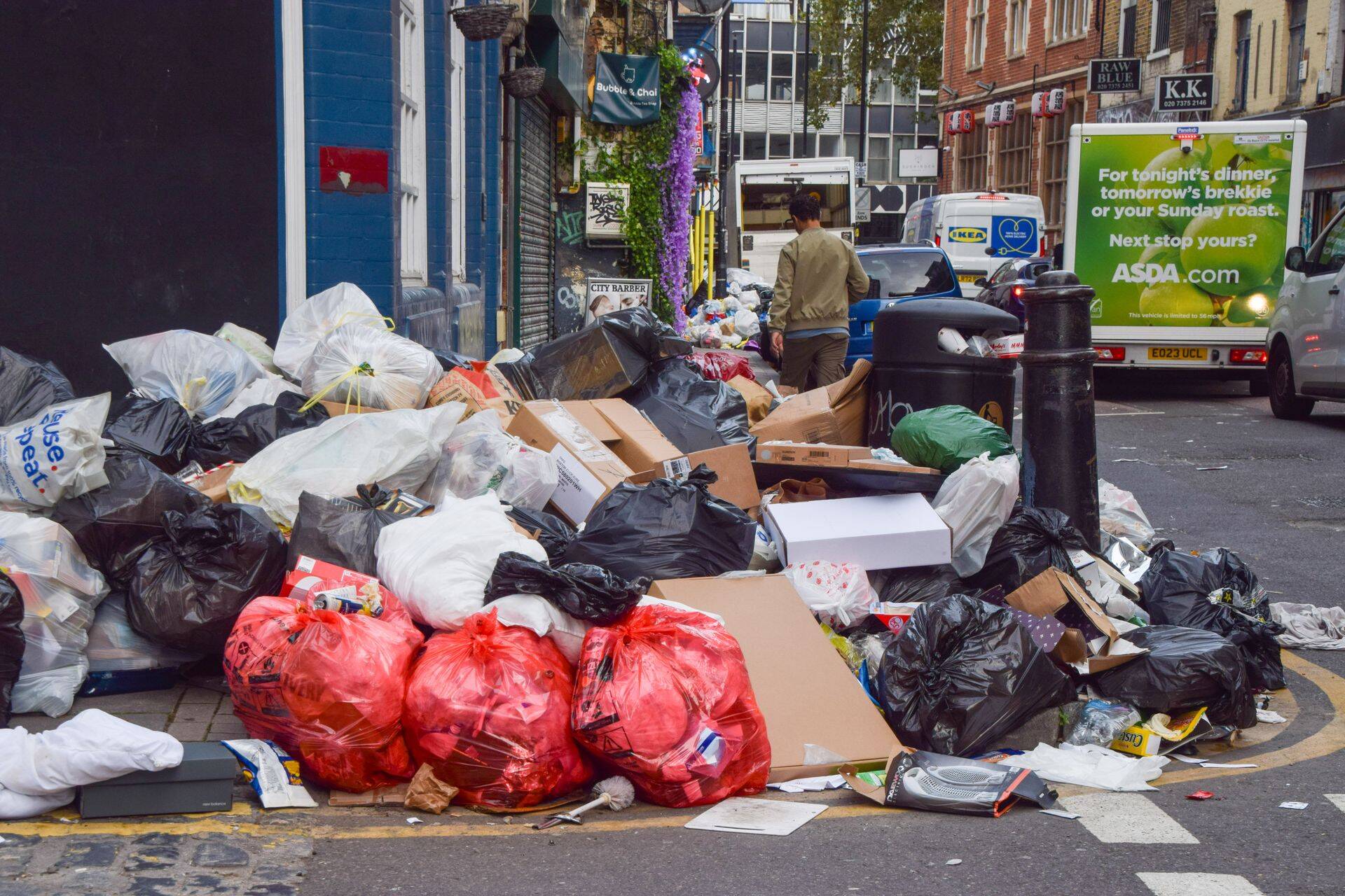 Fotol on tulemus viimasest prügikoristajate streigist Londonis selle aasta septembris.