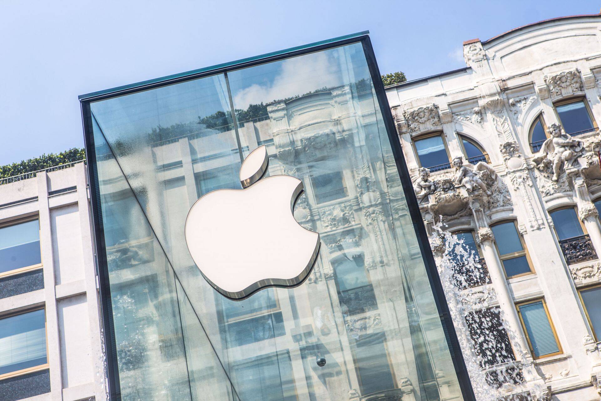 Alex nägi Apple´i draamas head võimalust kasumit teenida