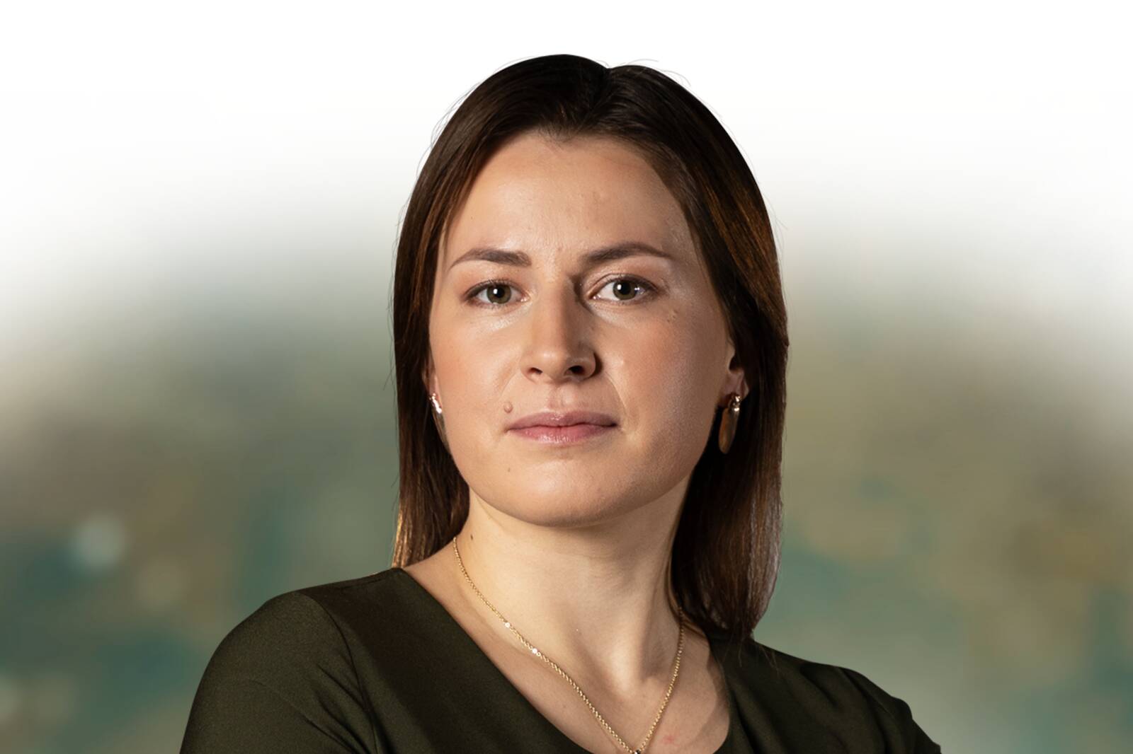 IIZI krediidikindlustuse spetsialist Eeva Arnover: „Krediidi ja kindlustuse äri ei ole ebakindlates keskkondades ja majandustsüklites võõras. Põhjuseid, miks ostja võib kauba eest tasumata jätta, võivad olla erinevad – näiteks kauba puudused ja kvaliteediprobleemid, finantsraskused, paberimajandus aga ka maksejõuetus või koguni pankrot.“