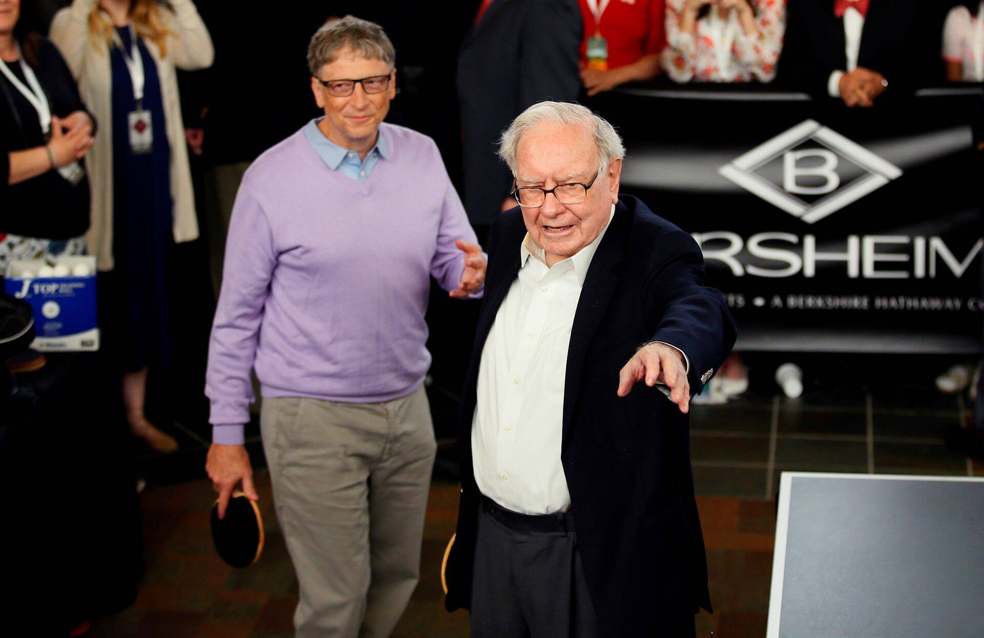 Berkshire Hathaway juht Warren Buffet suudab pikemas plaanis endiselt indeksiga võistelda, suurtest rahavarudest hoolimata.