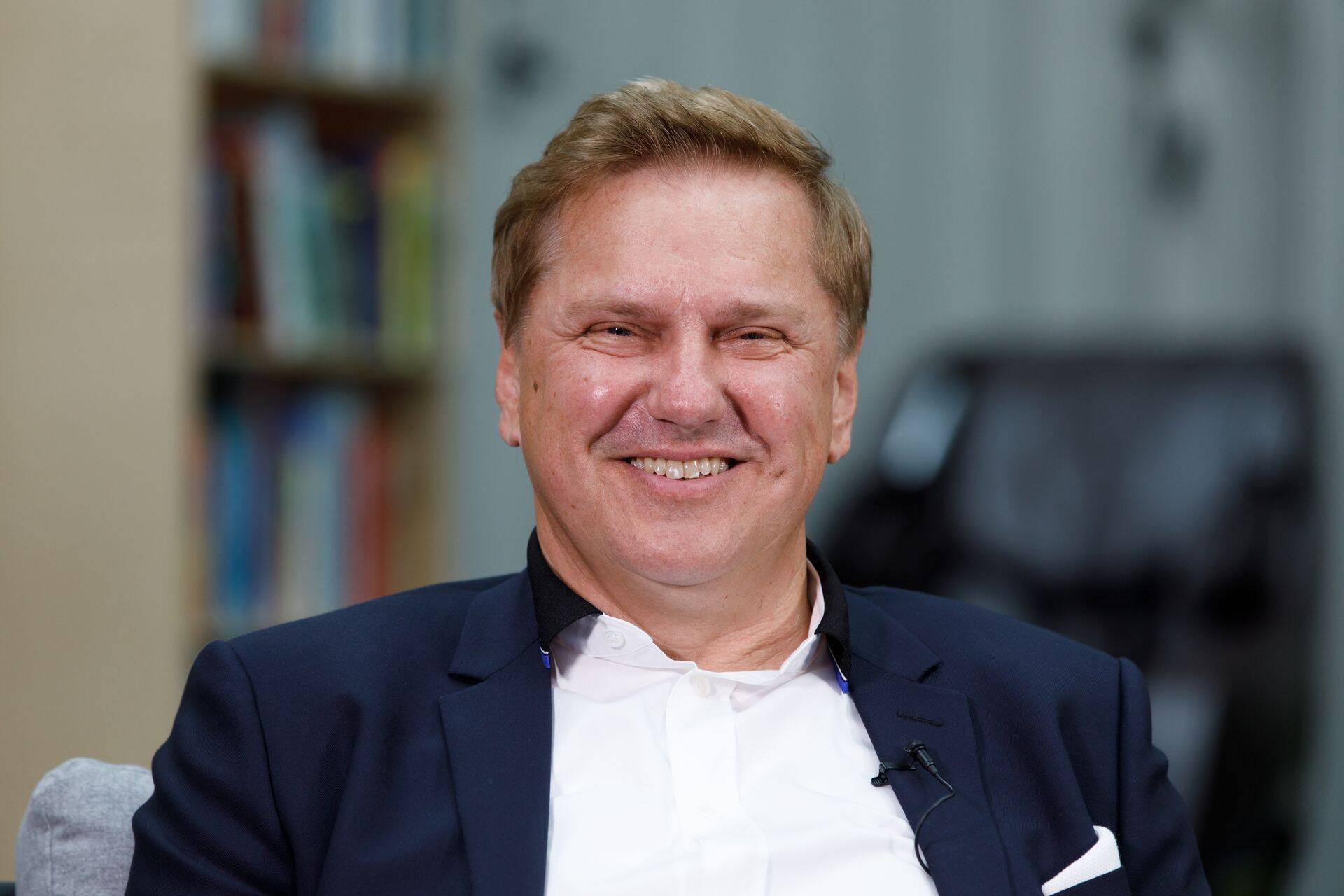 Ain Hanschmidt