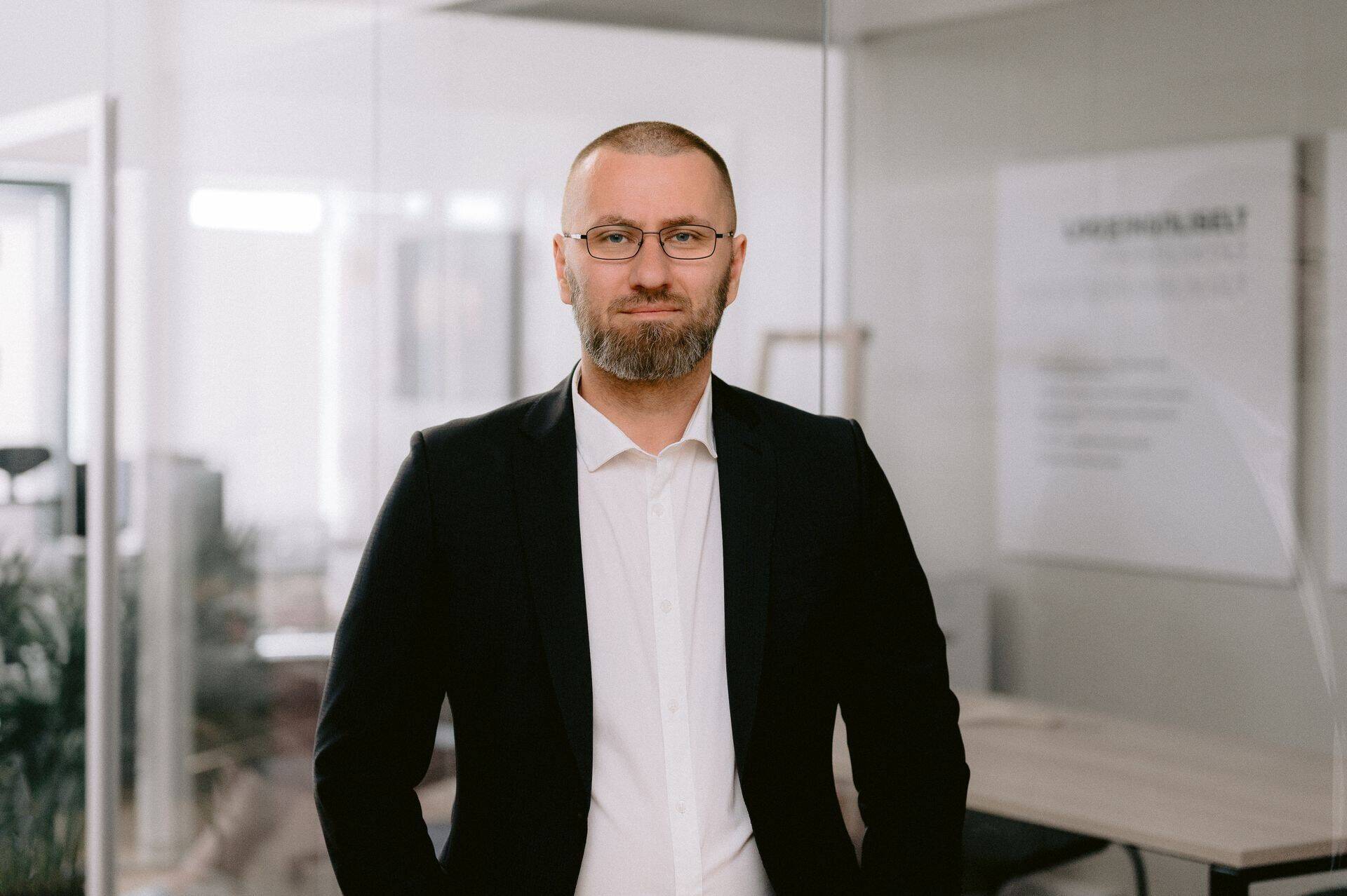 «Что касается повышения ставки НСО в январе, то оно, к сожалению, напрямую отразится на конечной цене продуктов питания, поскольку значительная часть пищевой промышленности все еще восстанавливается после убытков, вызванных началом российской войны в Украине», – пишет глава Mantinga Eesti Райн Пальмисте.