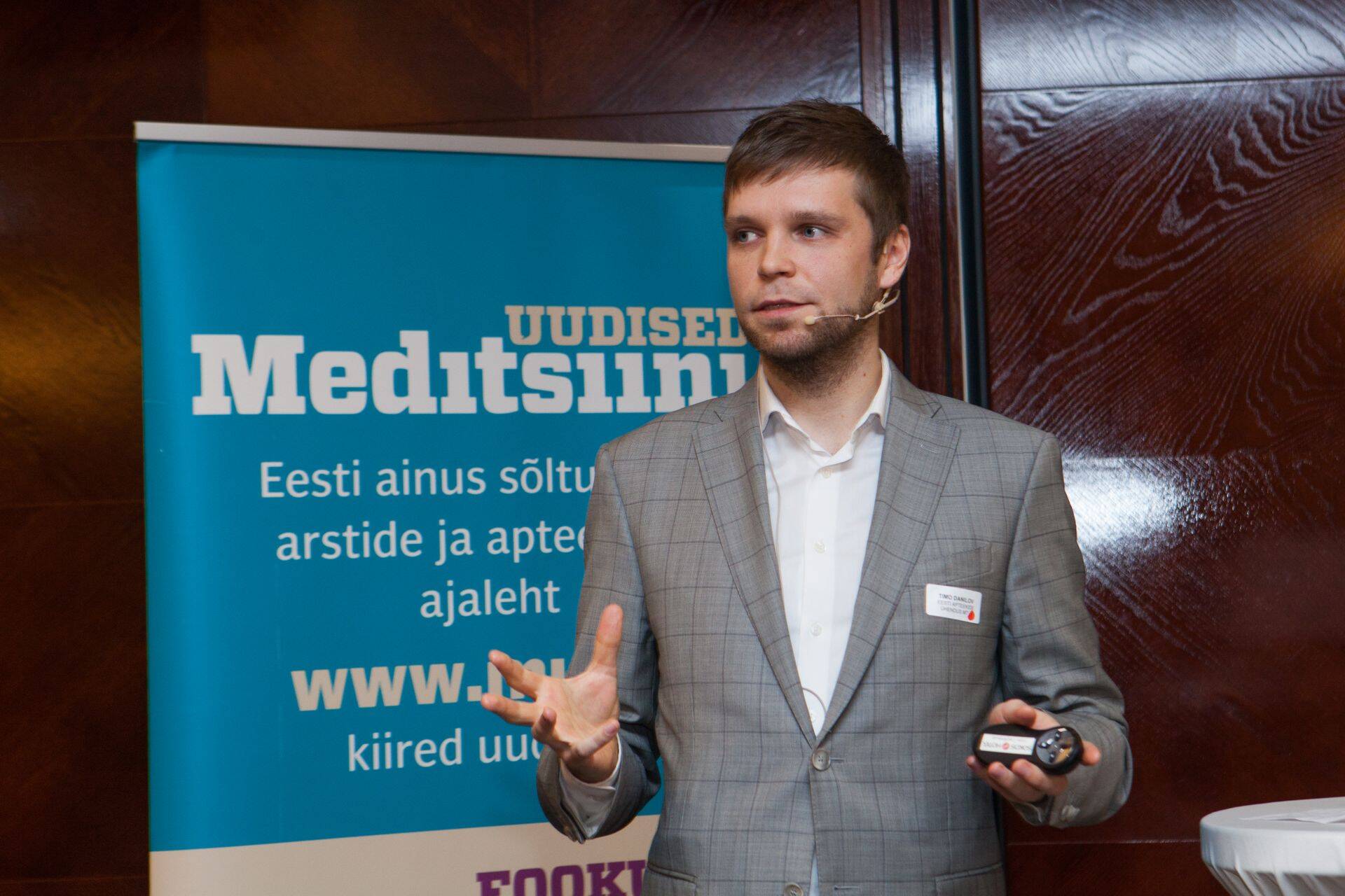 EAÜ juhatuse liige, proviisor Timo Danilov leiab, et sotsiaalministeerium tegeleb kallutatud küsitluste korraldamisega.