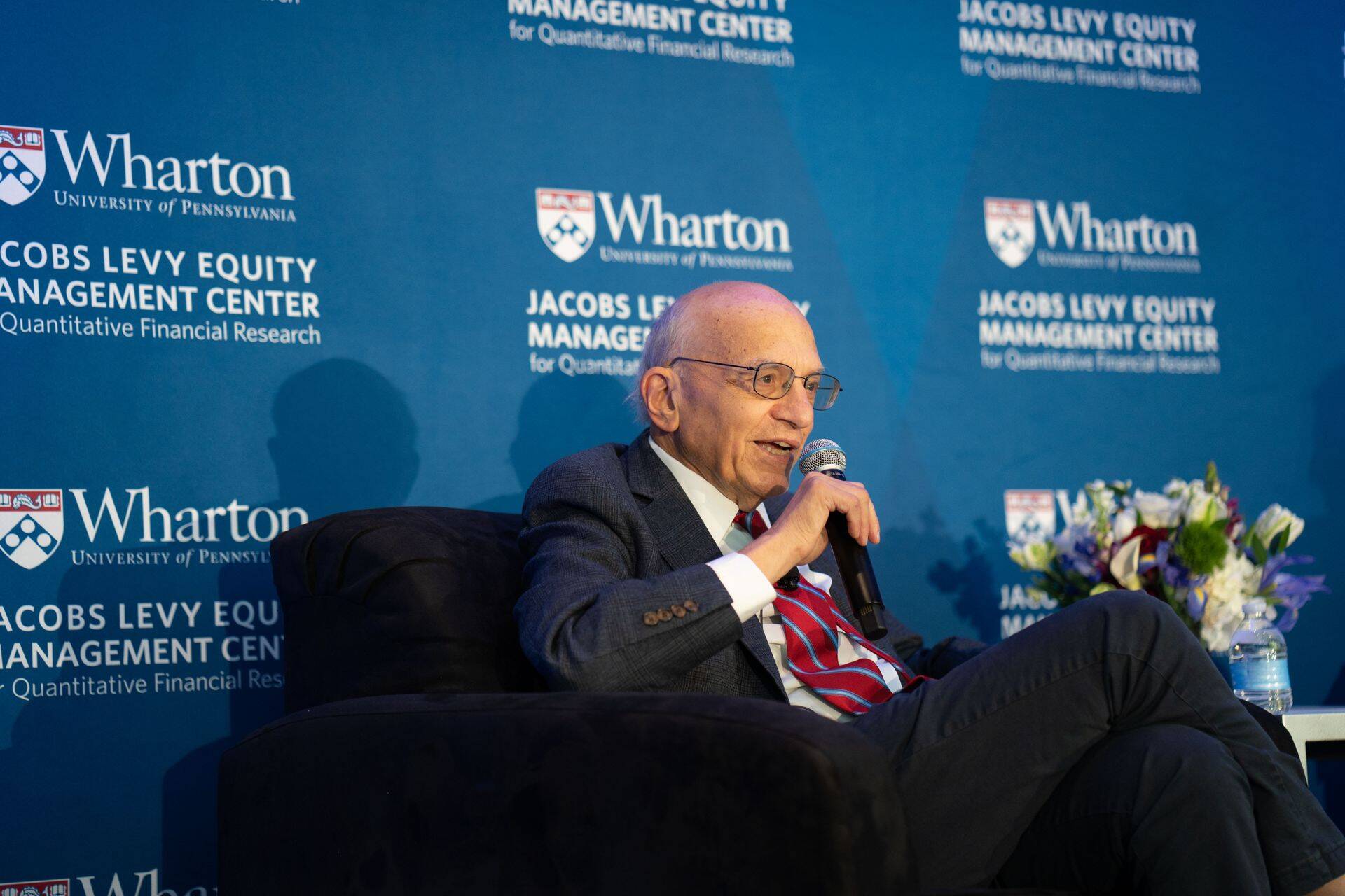 Whartoni ärikooli emeriitprofessor Jeremy Siegel.