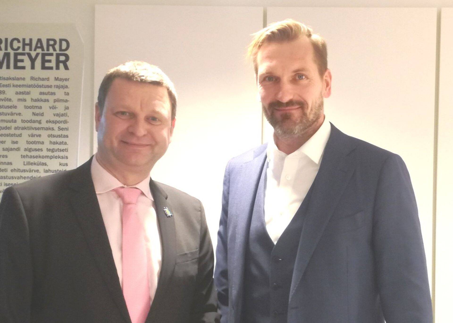 Vasakult: Haigekassa juht Rain Laane ja Ragn-Sellsi juhatuse esimees Rain Vääna