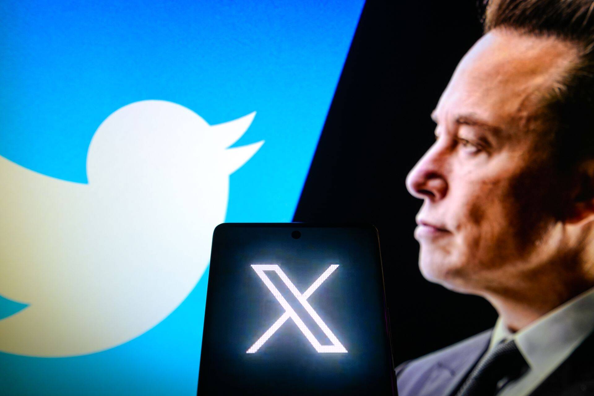 Sotsiaalmeediaplatvormi Twitter omandanud Elon Musk rebrändis ettevõtte, loobudes selle tuntud linnulogost.