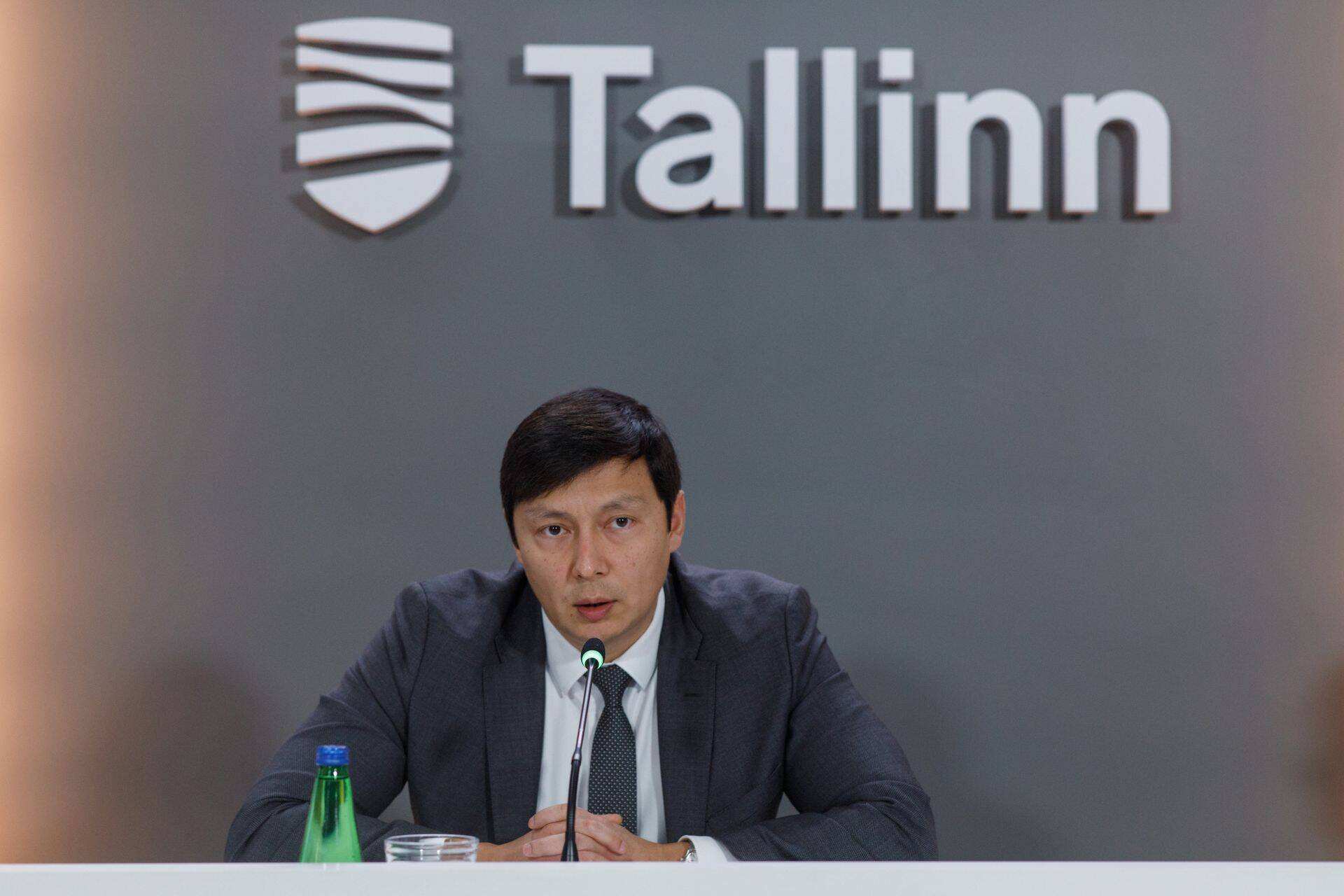 Linnapea Mihhail Kõlvarti sõnul on Tallinna eesmärk hoida võlakoormus mõõdukal tasemel.