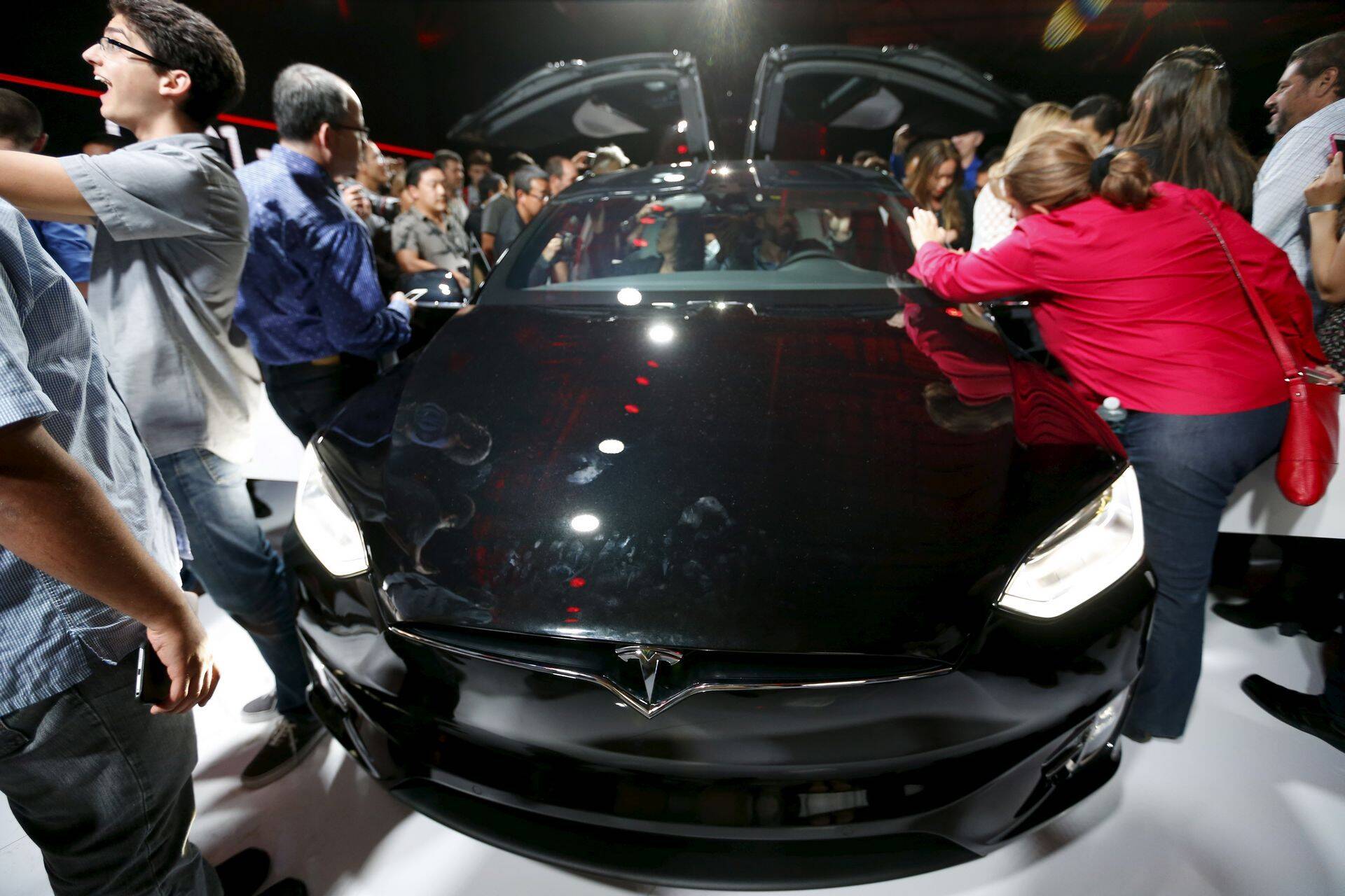 Tesla Model X äratab huvi