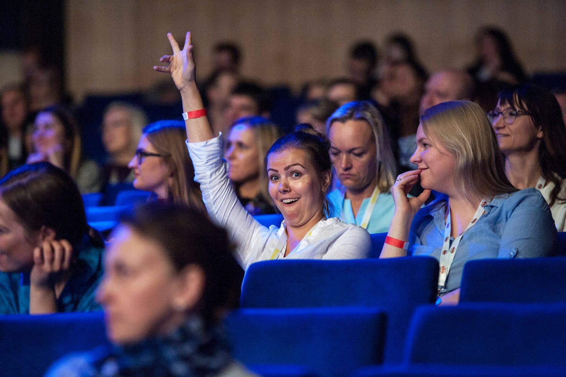 Emotsioon ja kaasamõtlemine. Konverentsi korraldaja on õnnelik, kui suudab osalejatele emotsiooni ja mõtteainet pakkuda. Põnevaid esinejaid ja osavõtlikke kuulajaid jagus nii Nordea Kontserdimaja sinisesse saali kui ka Apollo kinosaali vestlusringidesse.