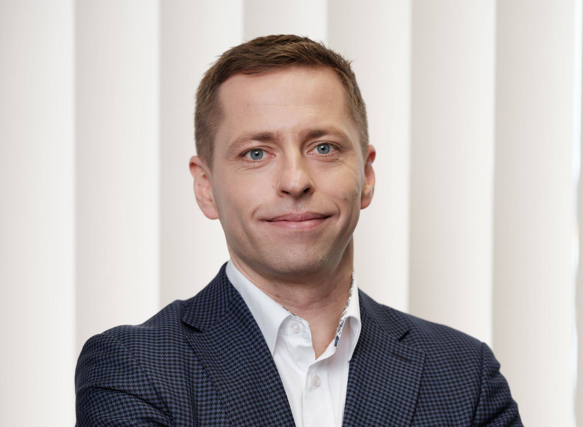 Balti Logistika tegevjuht Joel Timm usub, et õpilaste praktilistesse teadmistesse tuleb panustada ja viia nendeni võimalikult varakult teadmine, milline valdkonna töötaja argipäev tegelikult välja näeb.