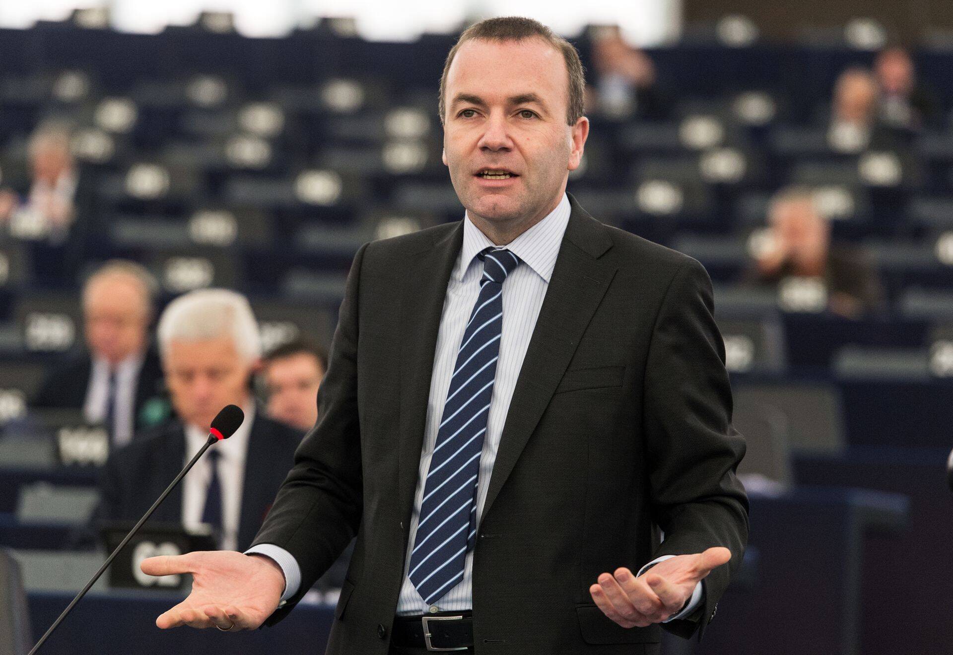 Euroopa Rahvapartei juht Manfred Weber on Brittide umbmäärastes ja vastuolulistes väidetes pettunud.