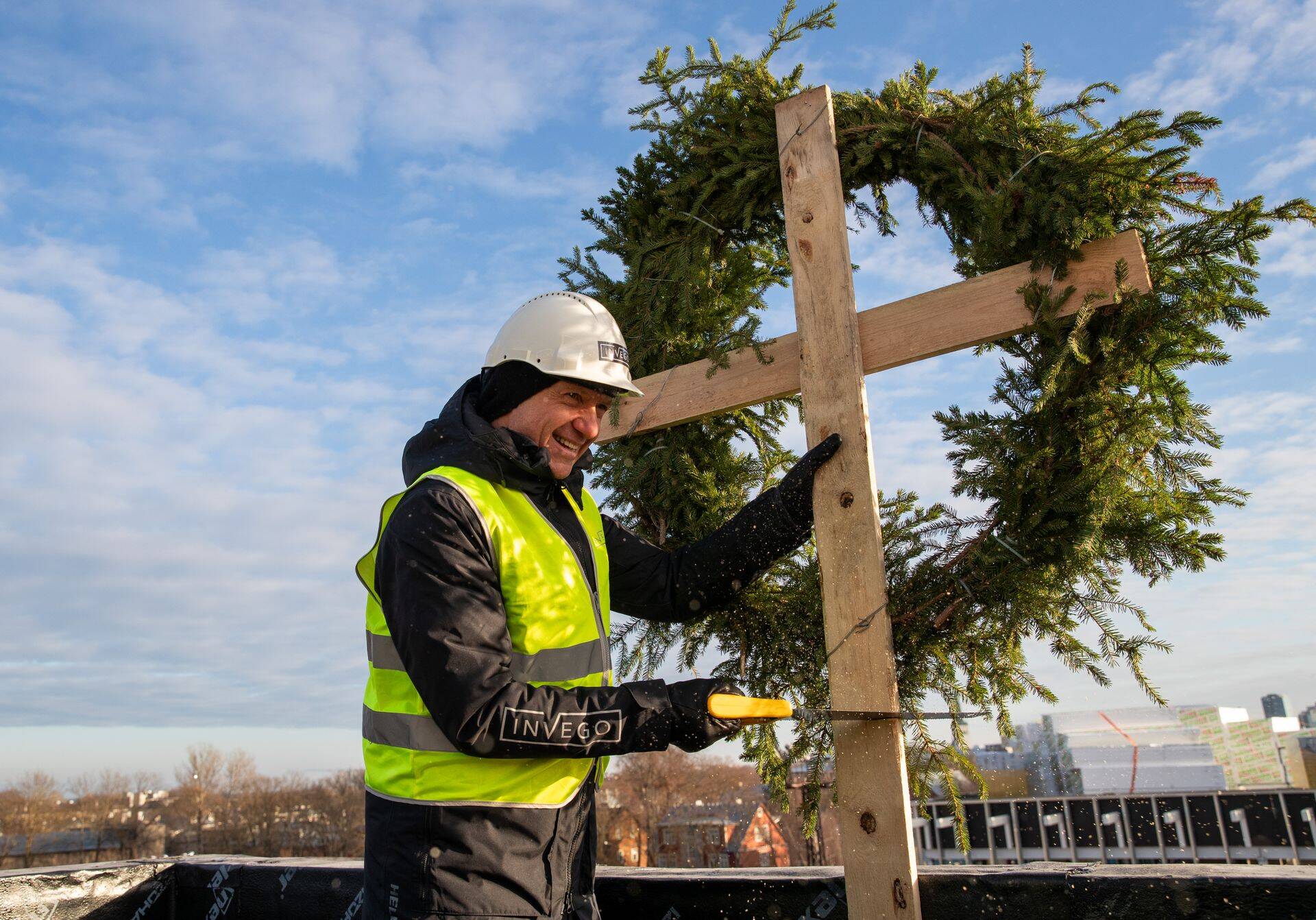 Invego juht Kristjan-Thor Vähi hoogsalt sarikapärga saagimas.