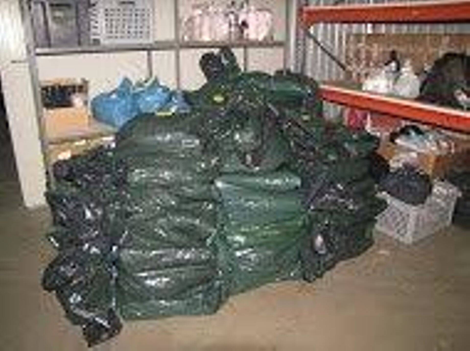 Narva piiril veoautost avastatud hašiš.