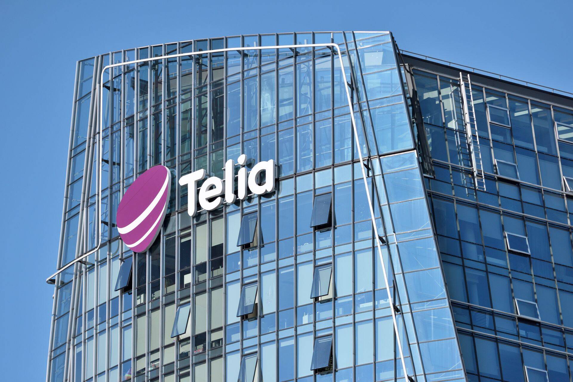 Правление Telia предложило выплатить дивиденды за предыдущий год в размере 2 крон за акцию.