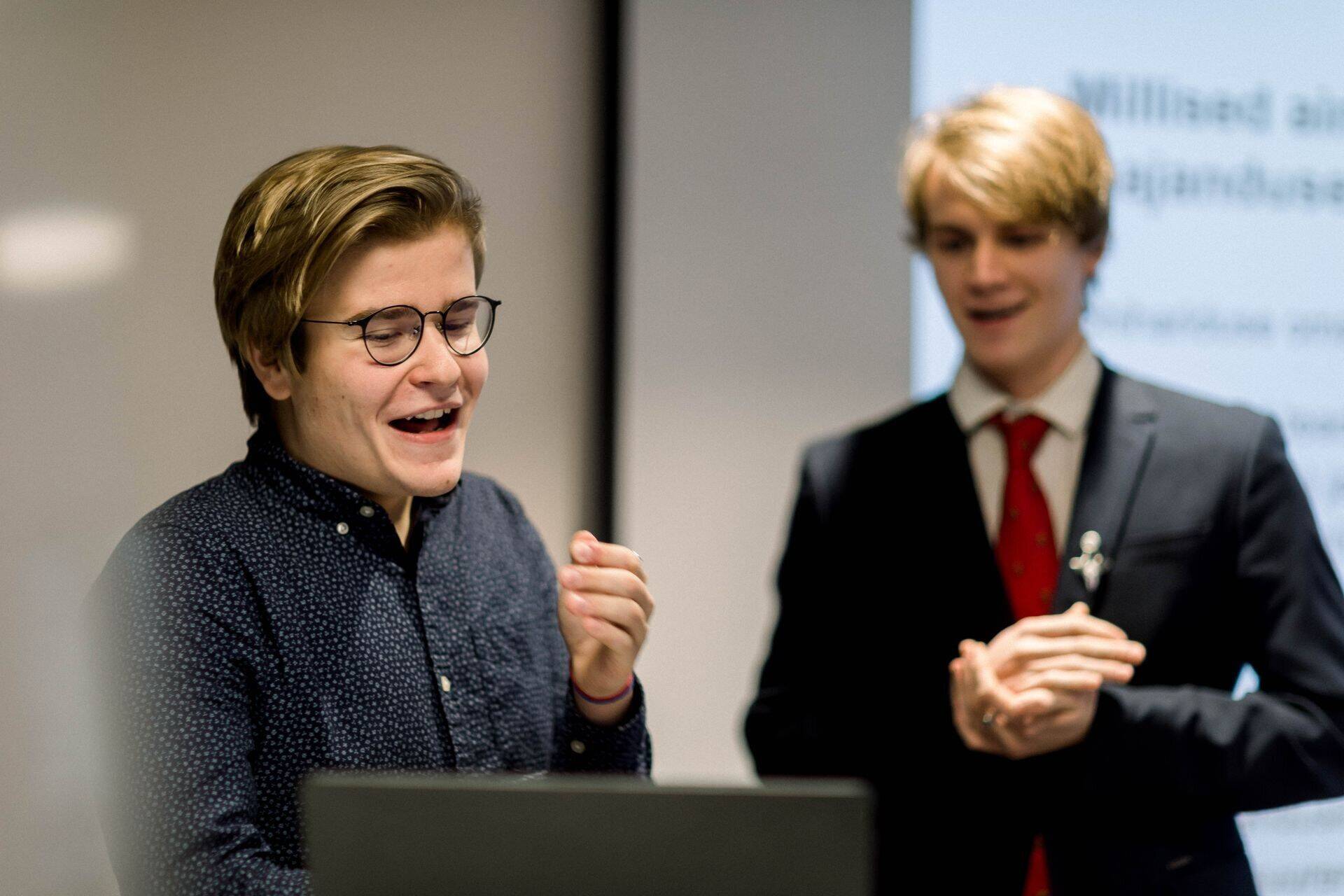 Гимназисты Грегор Пихлак и Том Энрико