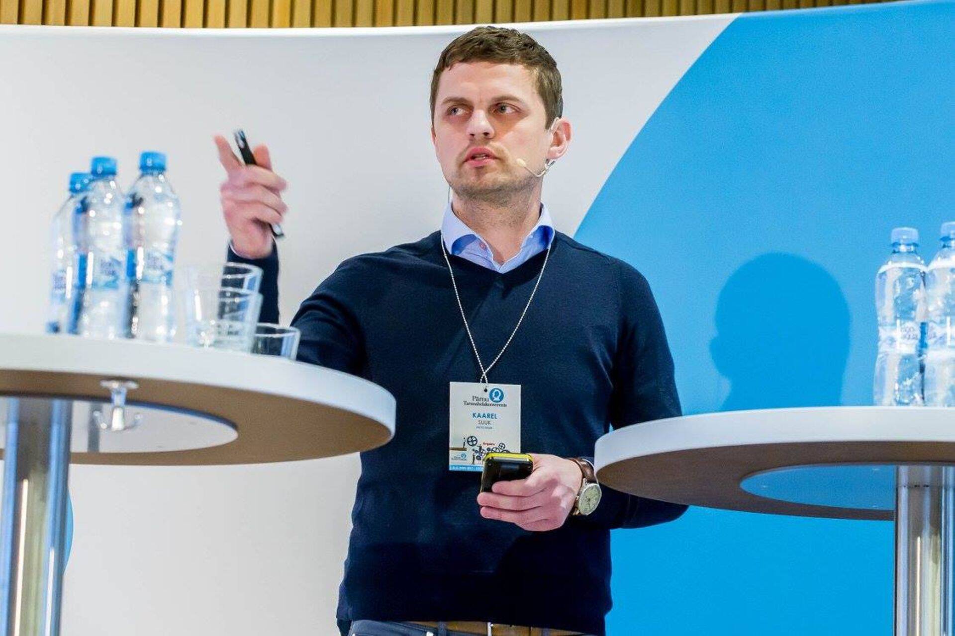 "On tore, et inimesed julgevad tulla kaasa ja panna ennast ebamugavasse olukorda ning teha midagi, mis lõpuks jõuab 1600 Ensto töötajani," ütleb Kaarel Suuk.