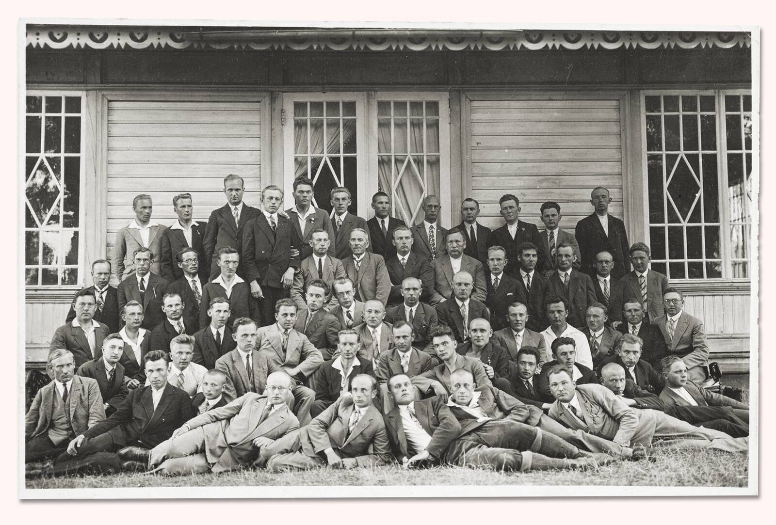 Встреча сотрудников эстонского Калийного сельскохозяйственного бюро в Тойла, 1929 год. В центре среди коллег — Оскар Лыви.