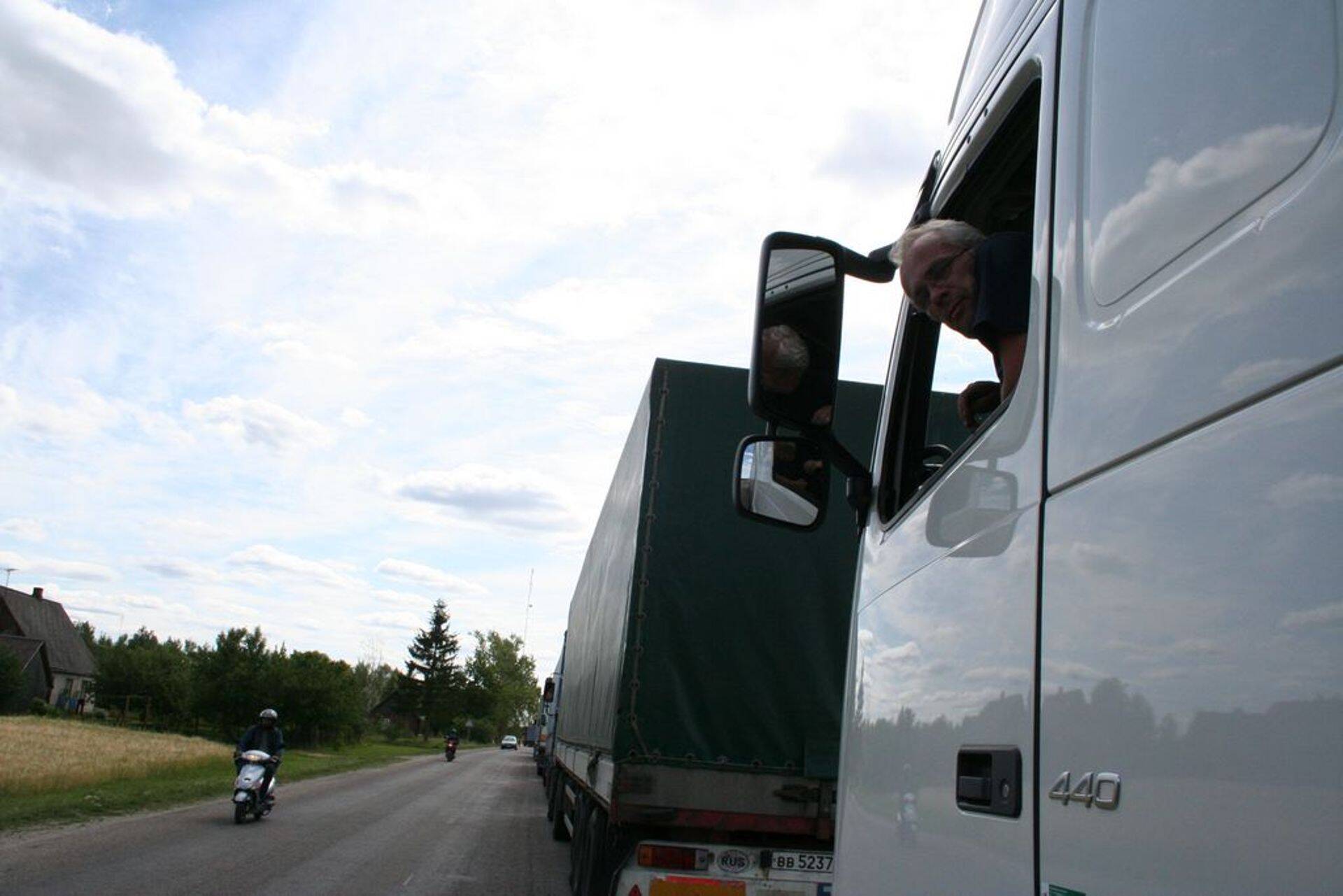 Rekkad Koidula piiripunktis.