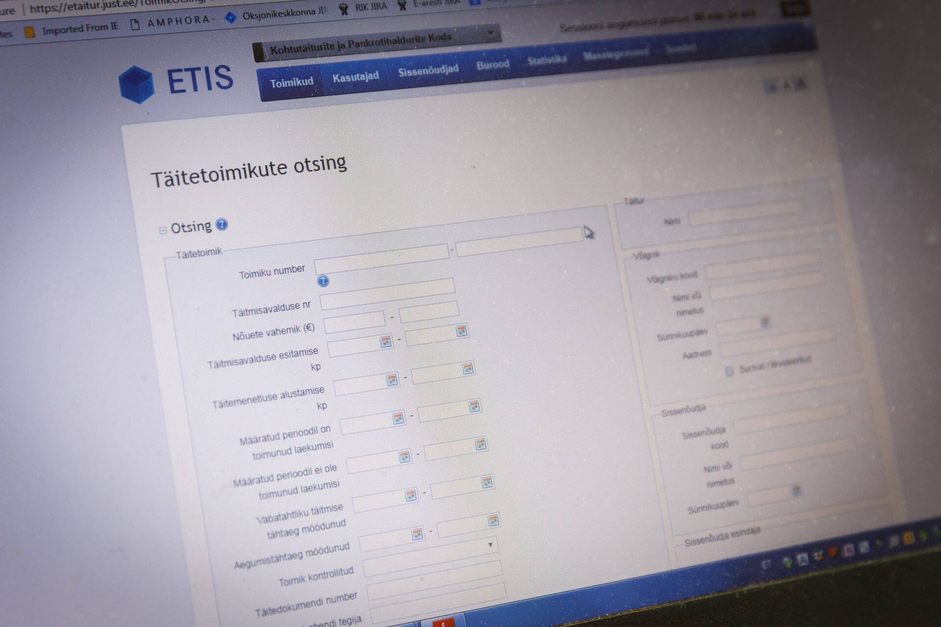 E-Täituri platvorm, mis on kohtutäiturid ja RIKi tülli ajanud.