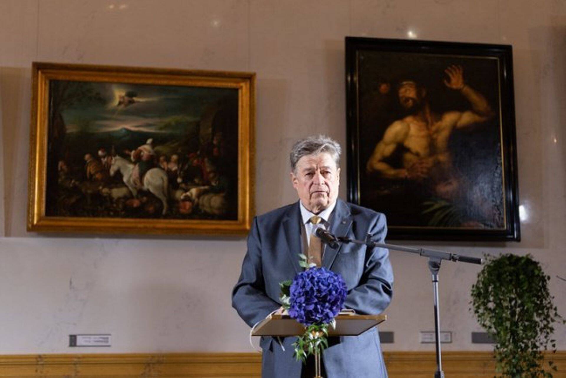 Rektor Mait Klaassen tseremoonial.