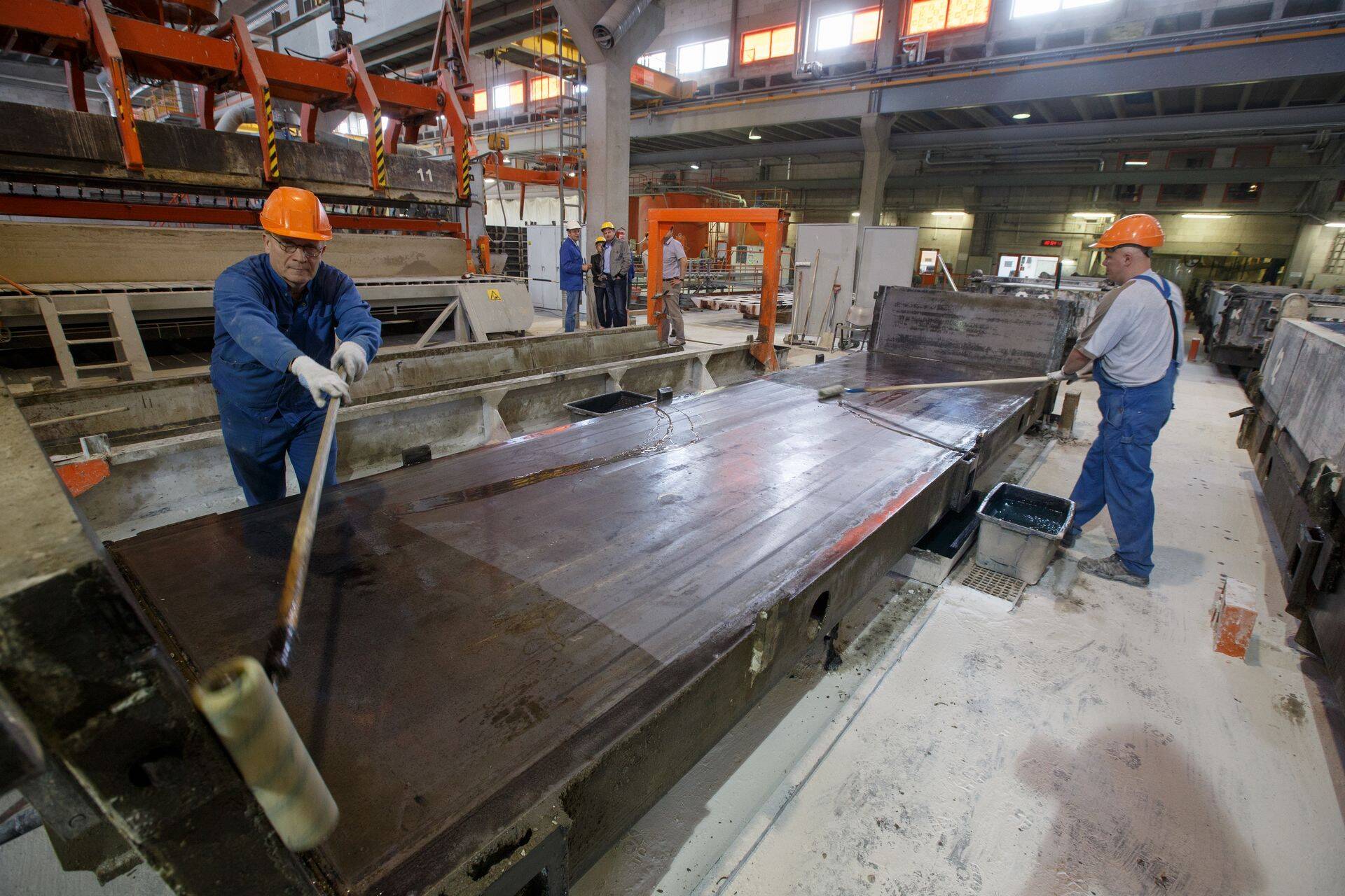 Poorbetoonplokkide tootmine Aeroci tehases.