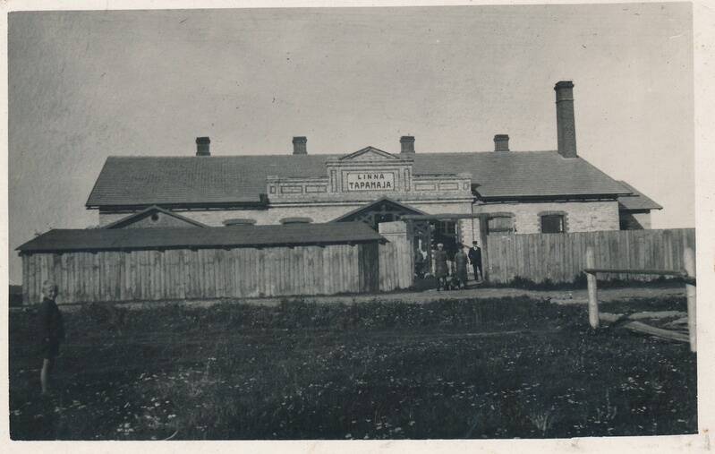 Omaaegne Rakvere tapamaja.