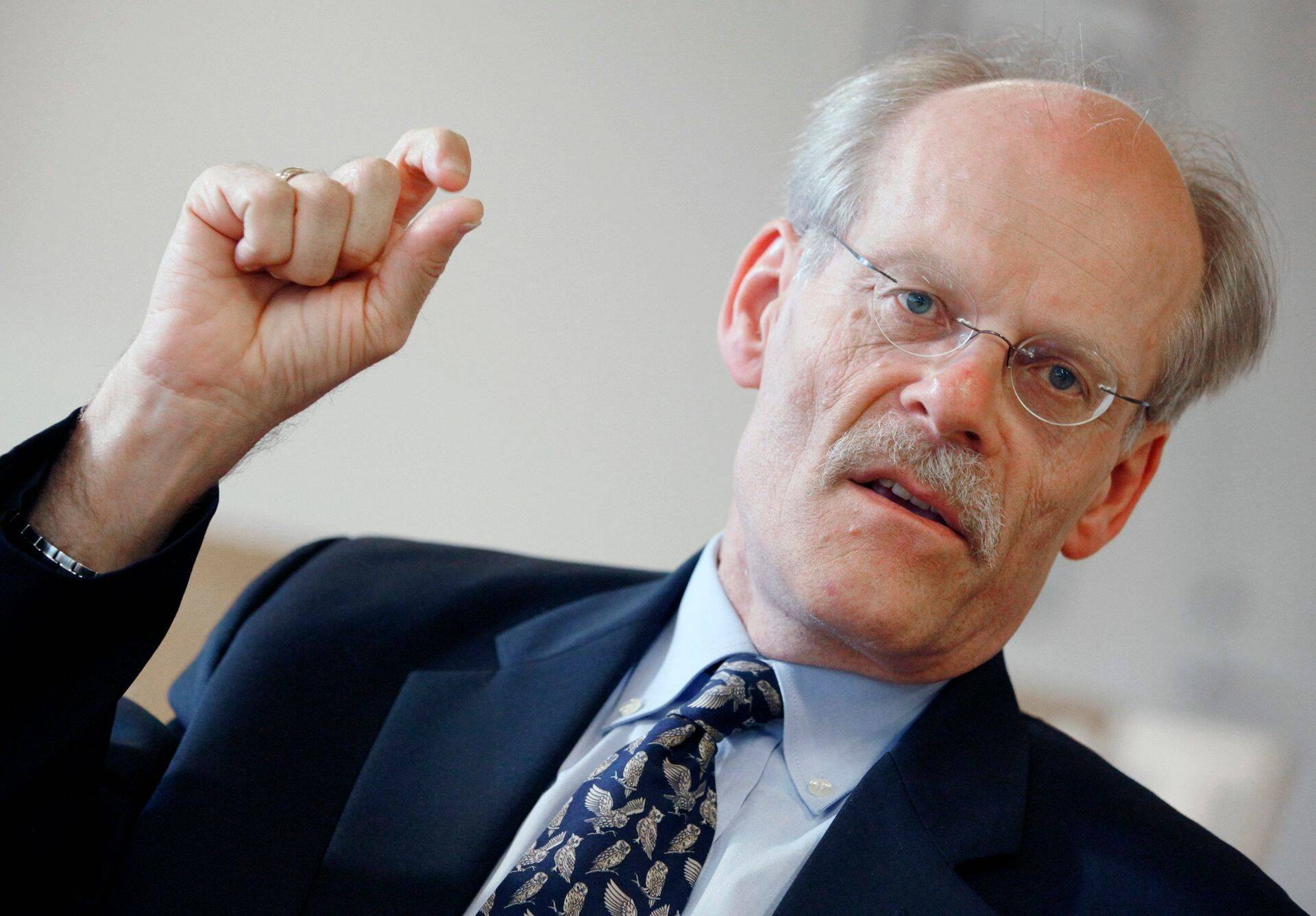 Rootsi keskpanga juhil Stefan Ingvesel on luba sekkuda valuutaturule, et Rootsi krooni tugevnemist takistada.