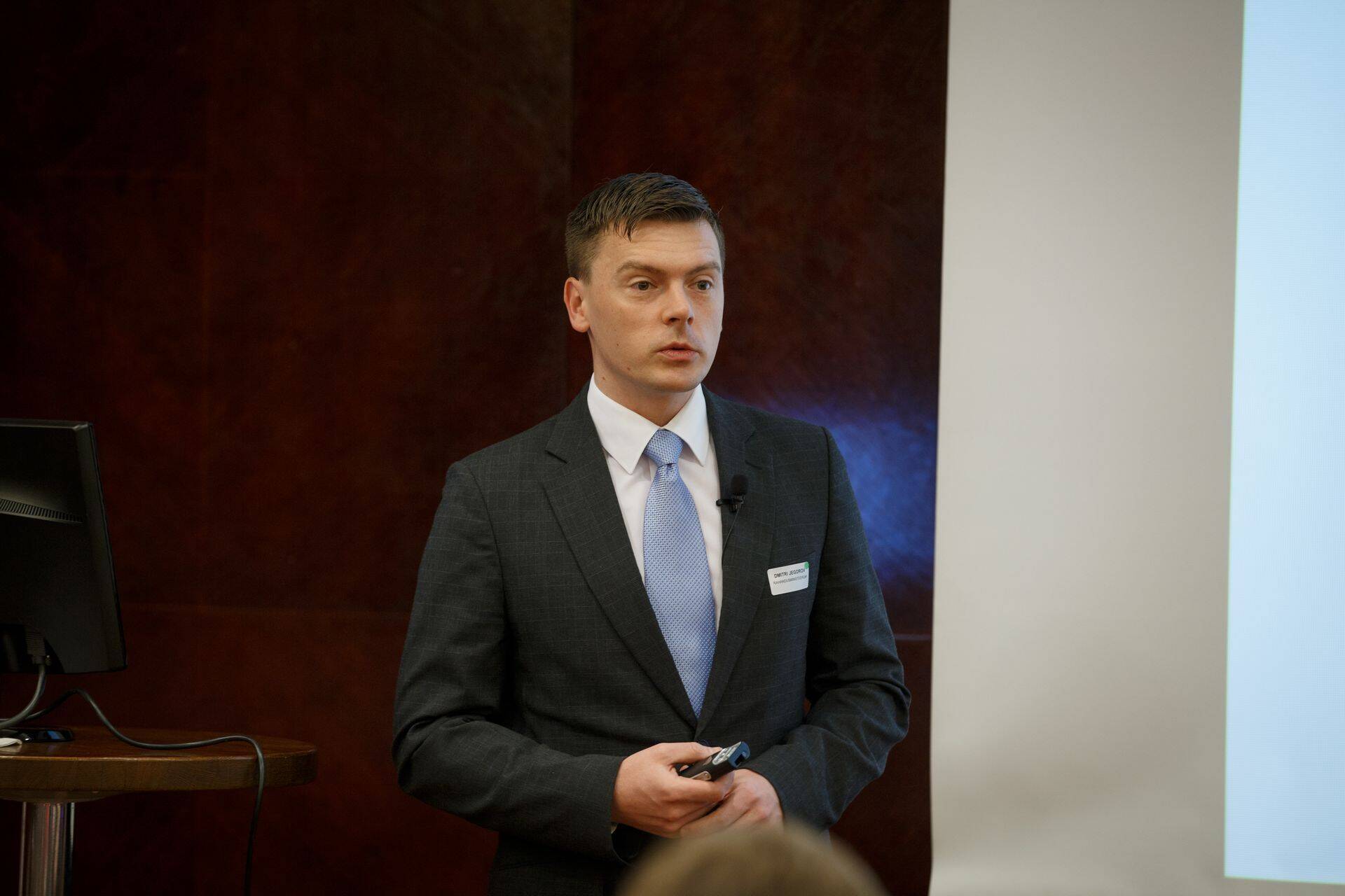 Dmitri Jegorov, Rahandusministeeriumi maksu- ja tollipoliitika asekantsler, kirjutab maksude vältimise vastasest direktiivist