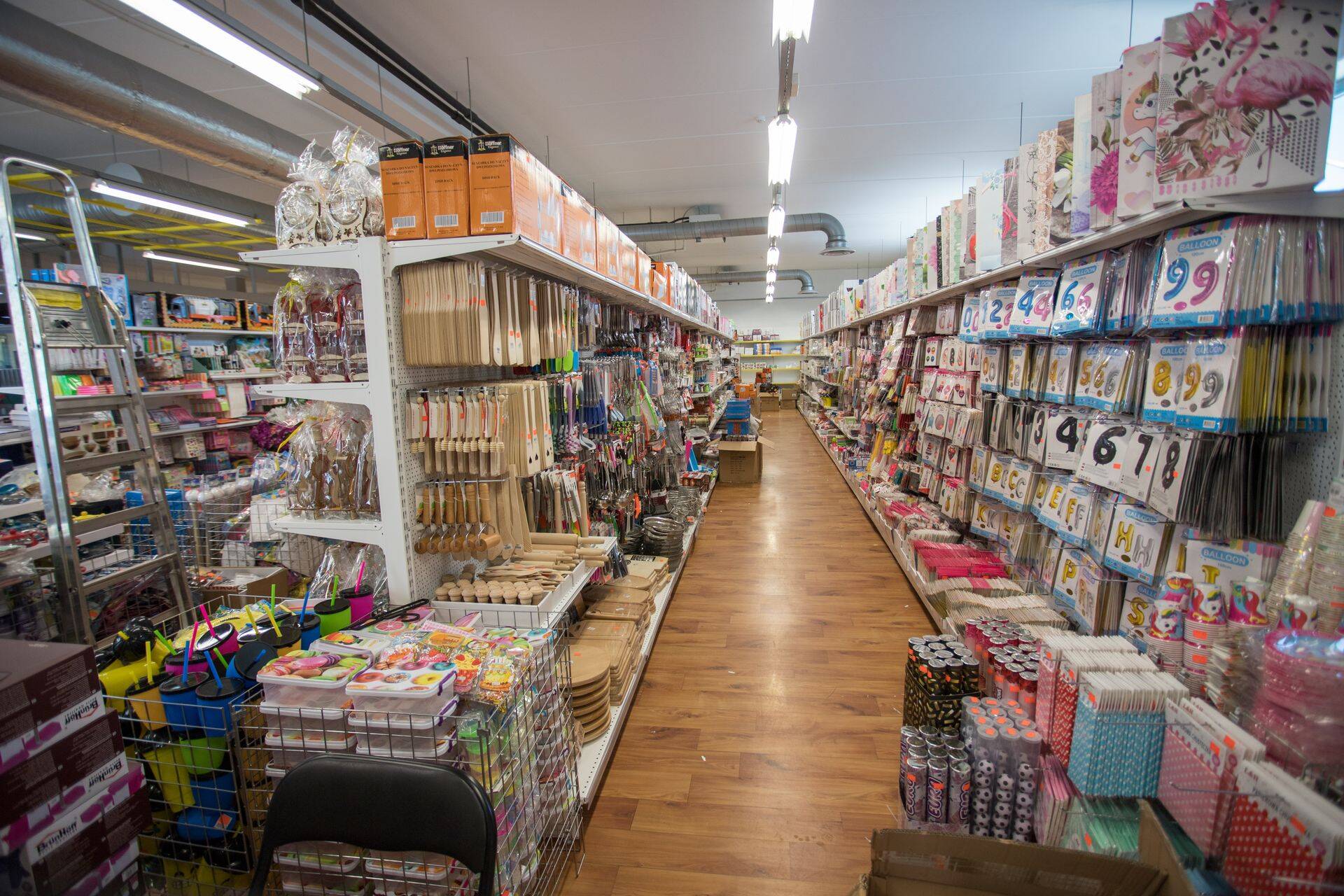 VILJANDI, EESTI, 28MAY18Viljandis Centrum 2 teisel korrusel avab uksed kauplus Kraba.MARKO SAARM/SAKALA