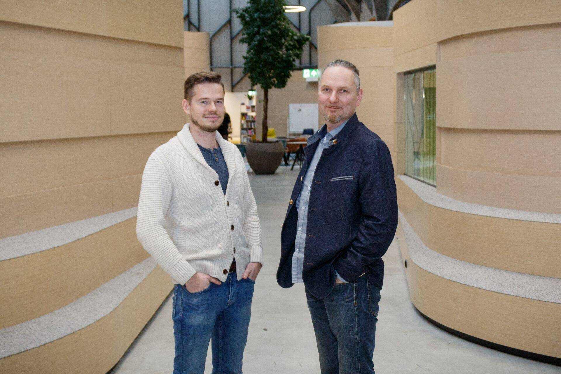 Stuudios on Uku Nurk ja saatekülalisena Roone Roost, Vestige Verdant'i tegevjuht. Räägime peaasjalikult turundusest, sest ilma korraliku kommunikatsioonita ei ole võimalik viie aastaga jõuda orgaanilise kosmeetika brändiga maailmakaardile.