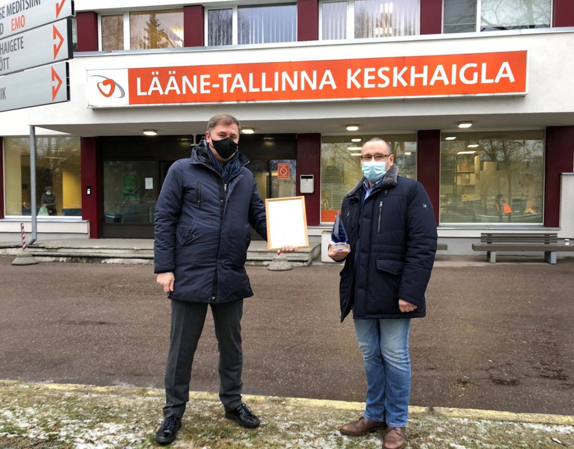 EPRA Aastaauhinna 2020 pälvisid Eesti meditsiinitöötajad. Auhinna võttis vastu Arkadi Popov.