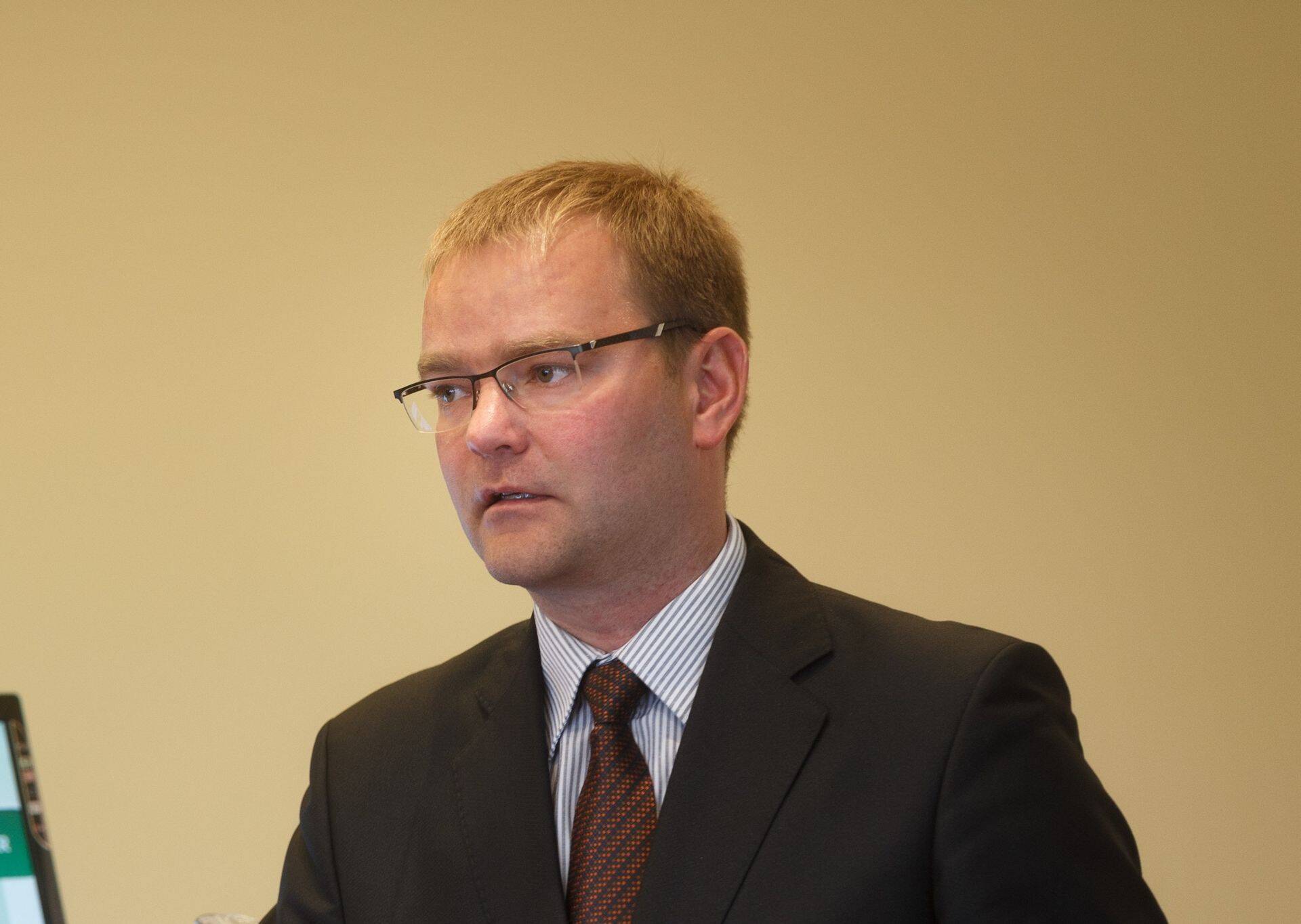 Erki Laidmäe, haigekassa ravimite ja meditsiiniseadmete talituse juht