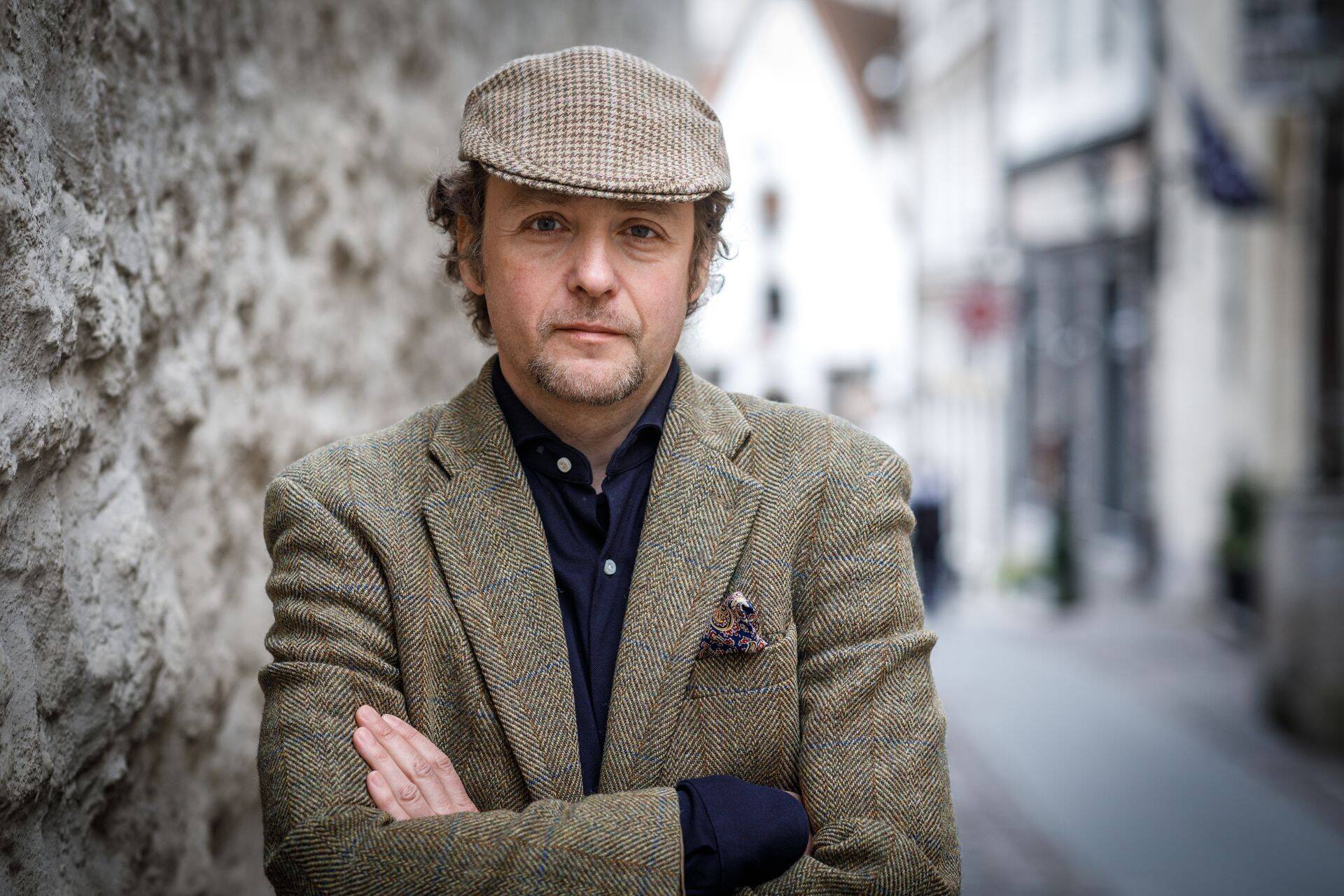 Андрей Белый - адъюнкт-профессор Университета Восточной Финляндии по политике и законодательству в сфере энергетики, владелец Balesene OÜ.