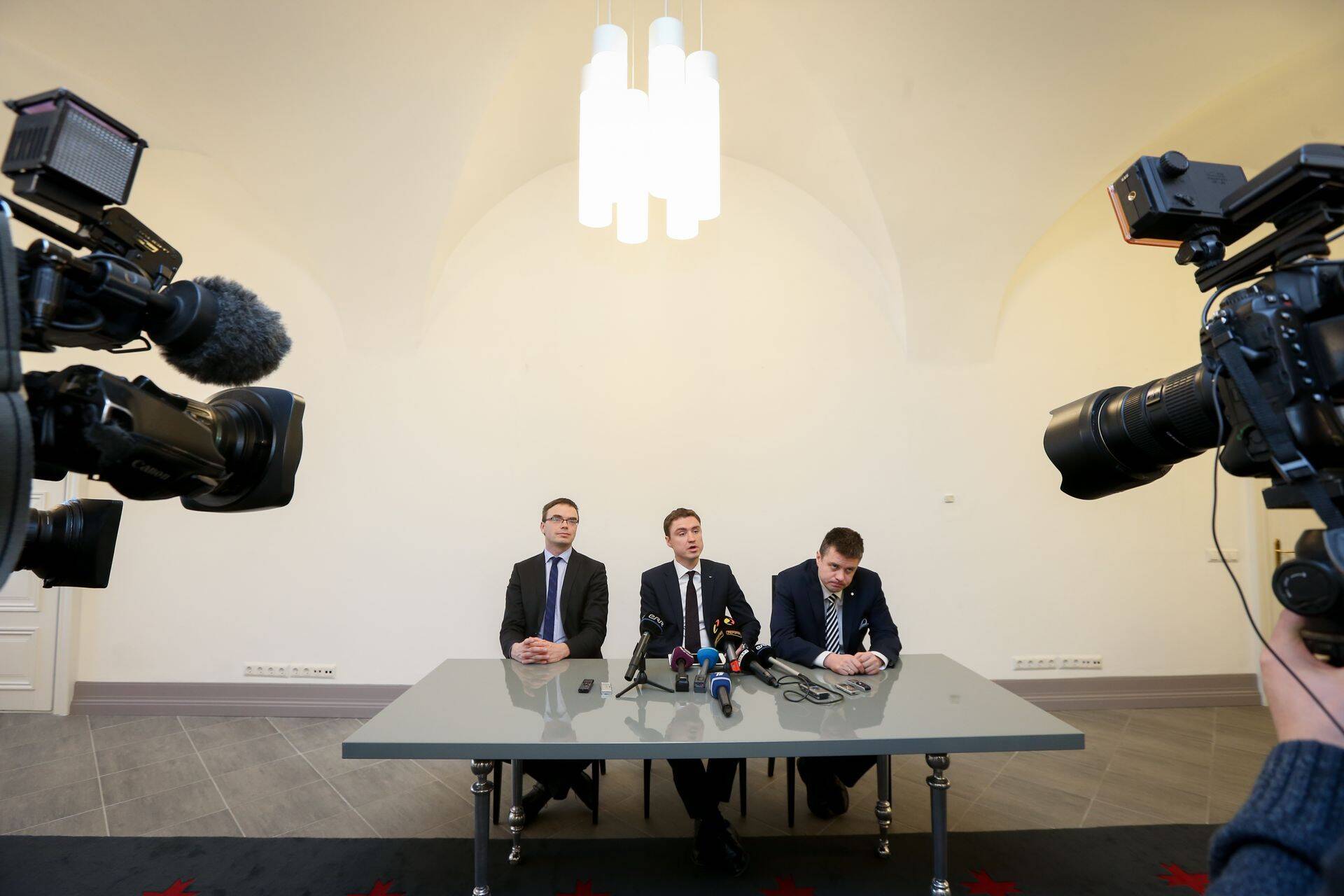 Sven Mikser (SDE), Taavi Rõivas (Reformierakond) ja Urmas Reinsalu (IRL)