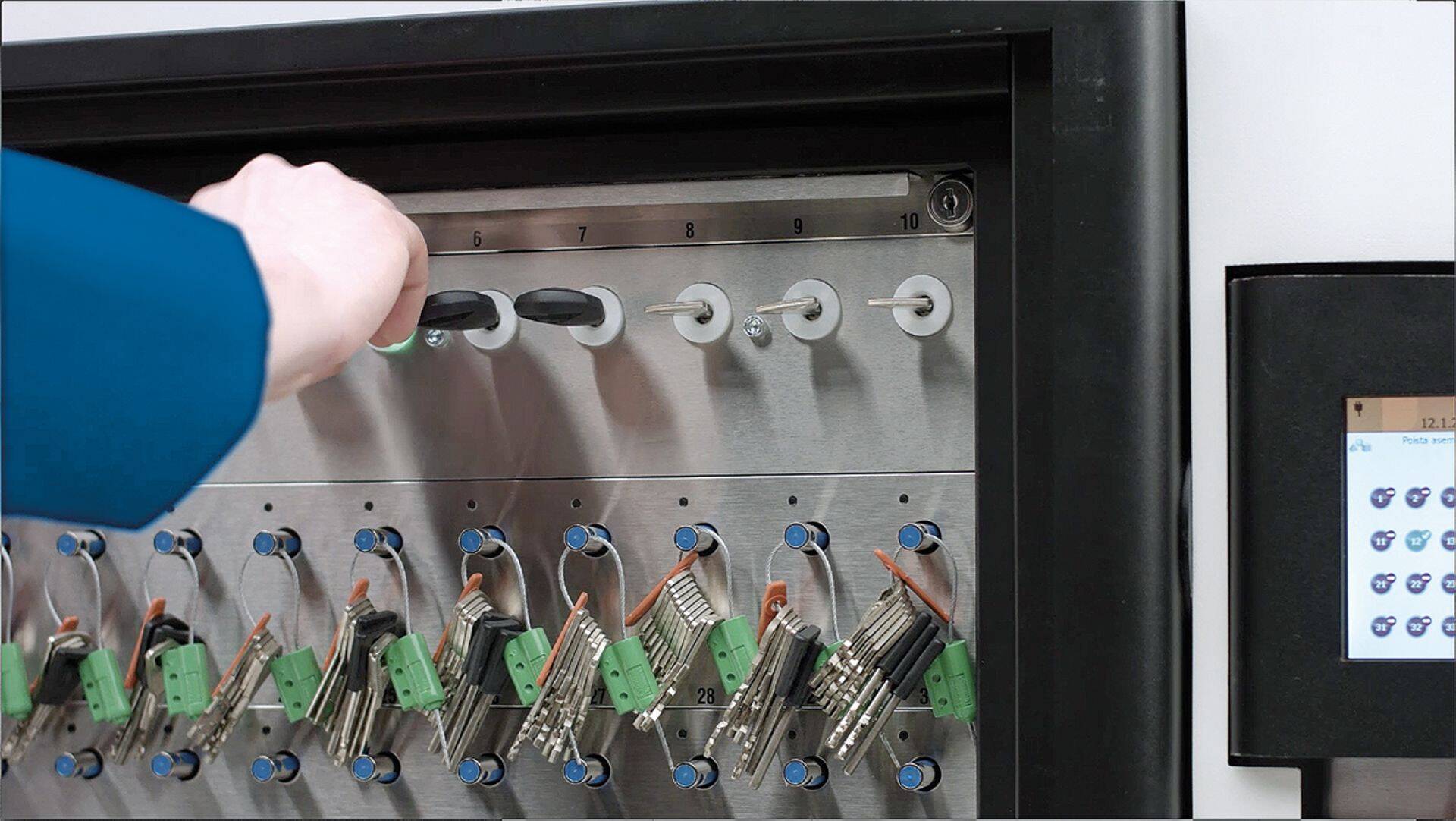 ключница Traka