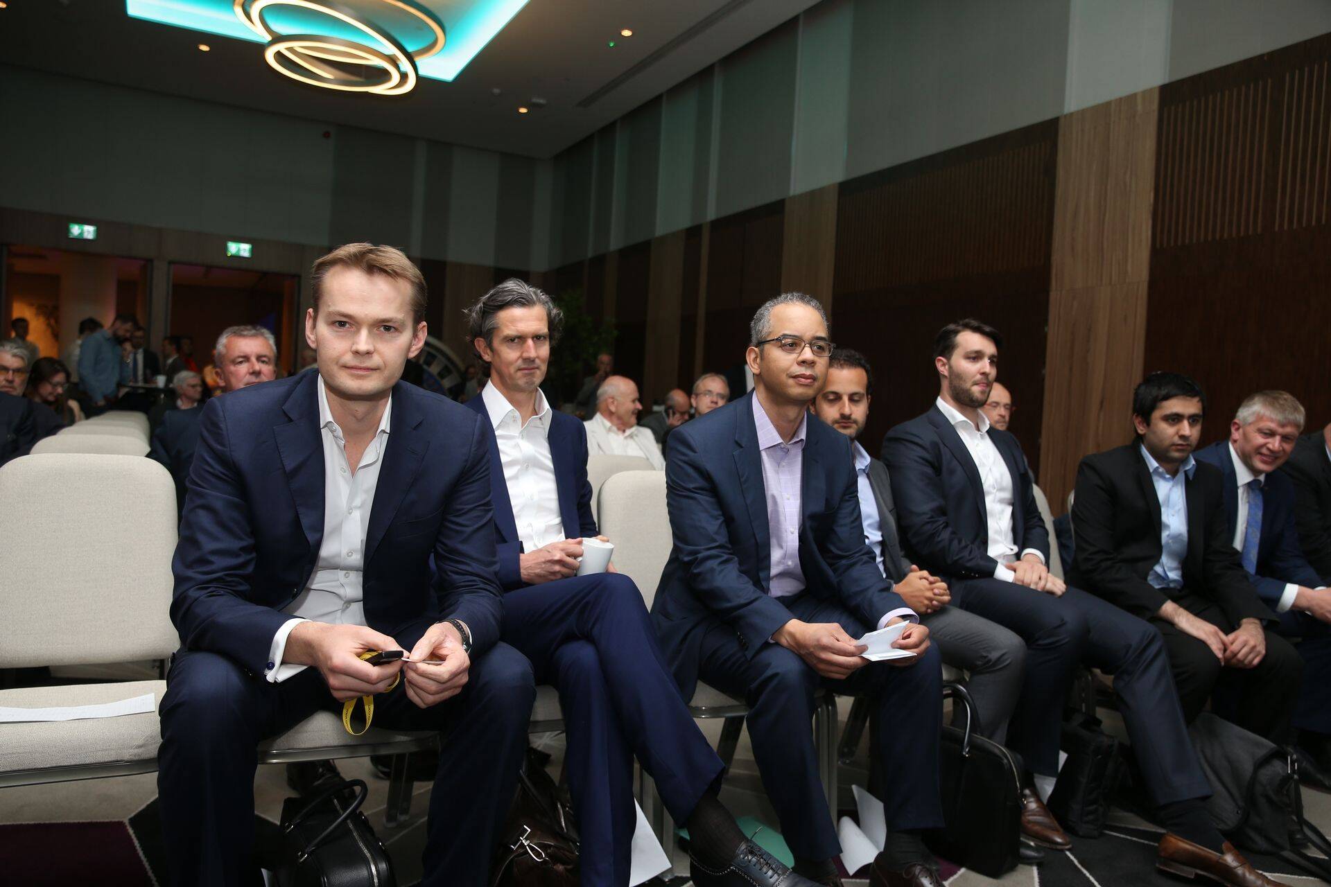 Olympic Entertainment Groupi uued tuleviku kujundajad reedese koosoleku esireas, vasakult esimene Novalpina üks rajajatest Stefan Kowski.