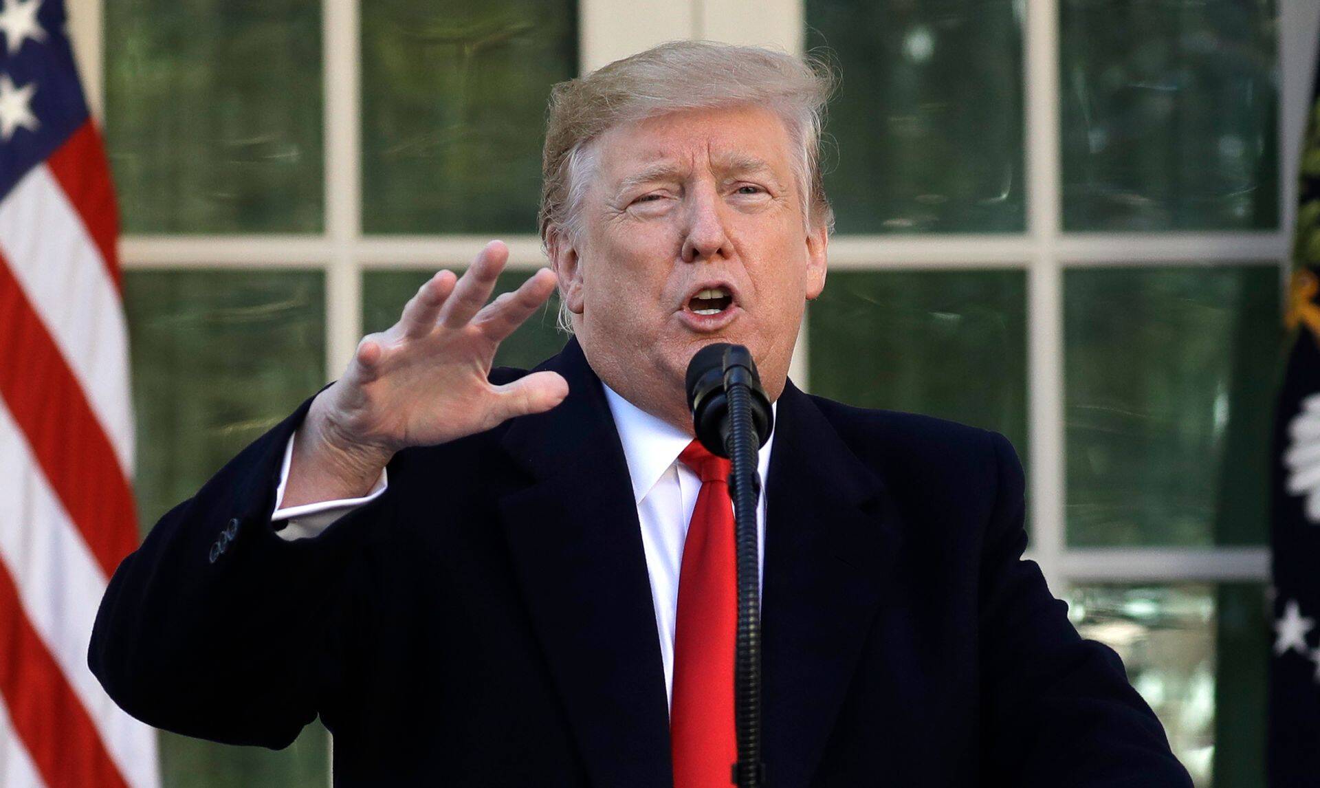 President Donald Trump räägib 25. jaanuaril Valges Maja Roosiaias.