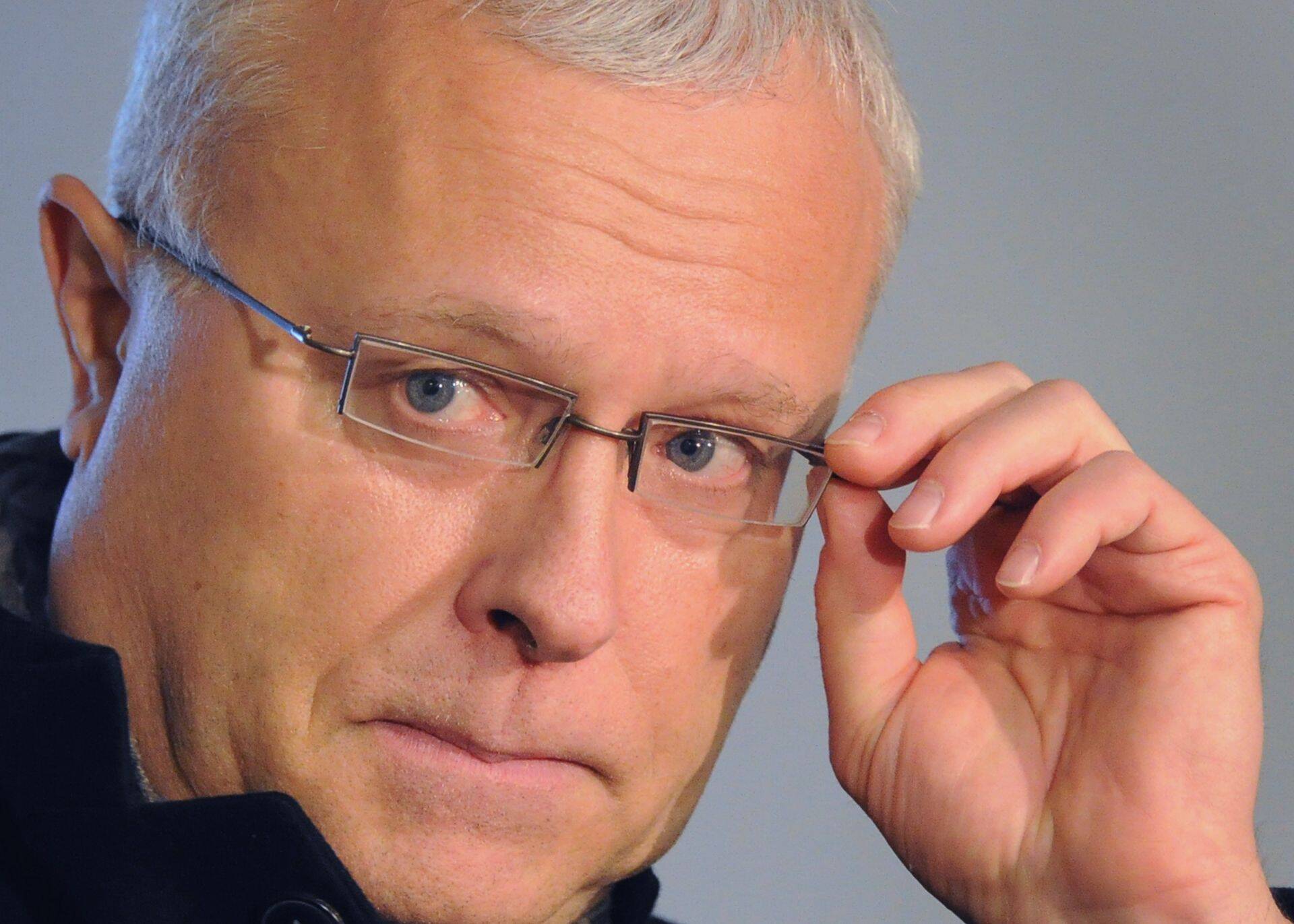 Александр Лебедев