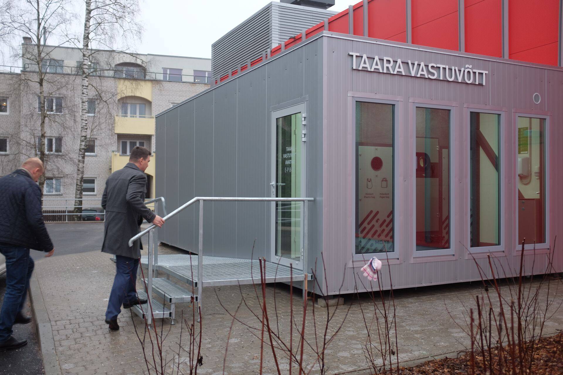 Taara vastuvõtt Pihlaka Rimi juures