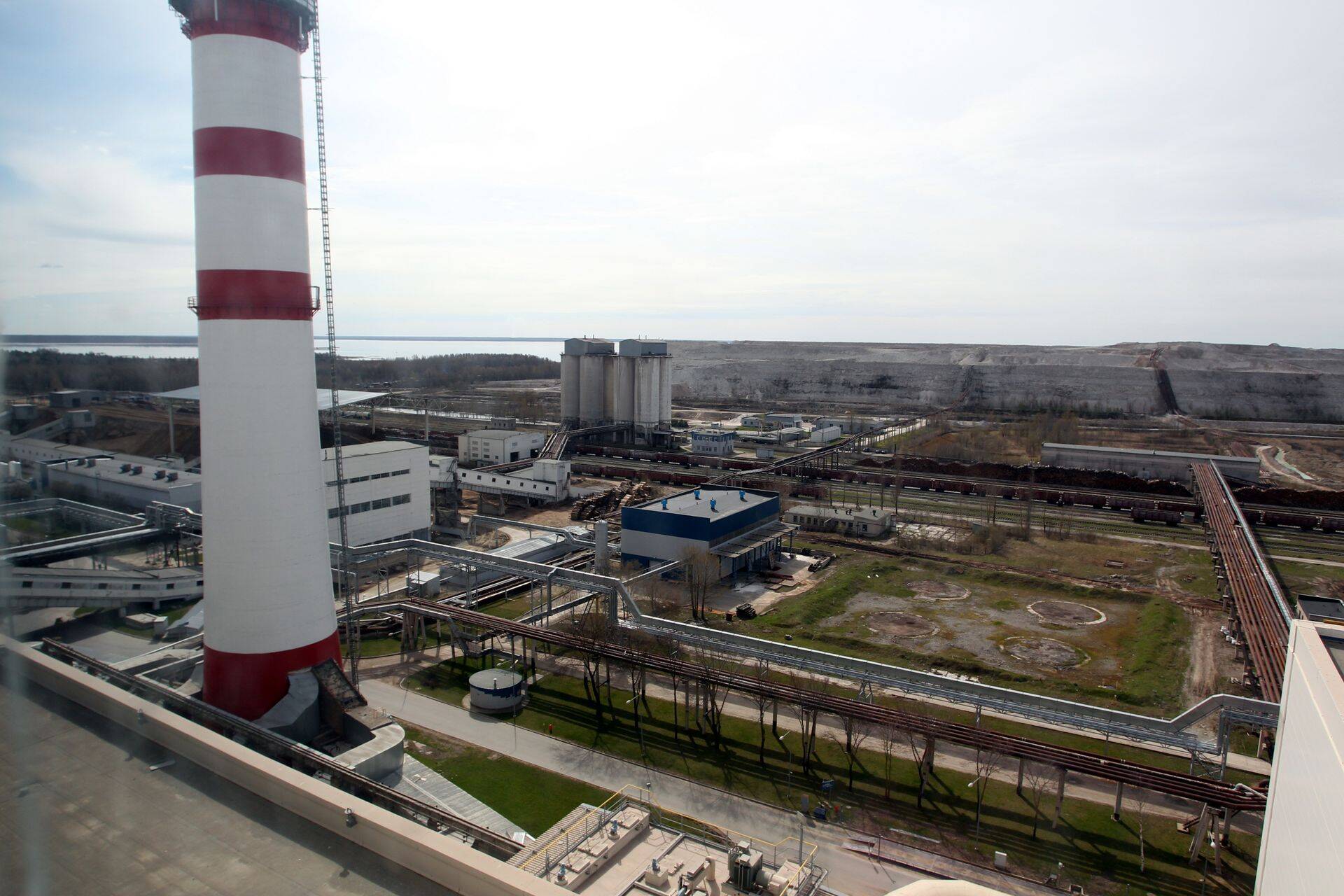 Narva Balti elektrijaamast 6 kilomeetri raadiusse jääb kaks tööstusparki, mille kliendid samuti võrgutasuta elektrit võivad soovi korral saada.