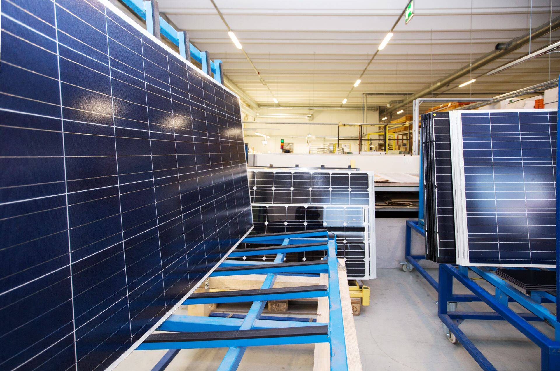 Päikesepaneelide tootmine OÜ NAPS Solar Estonias