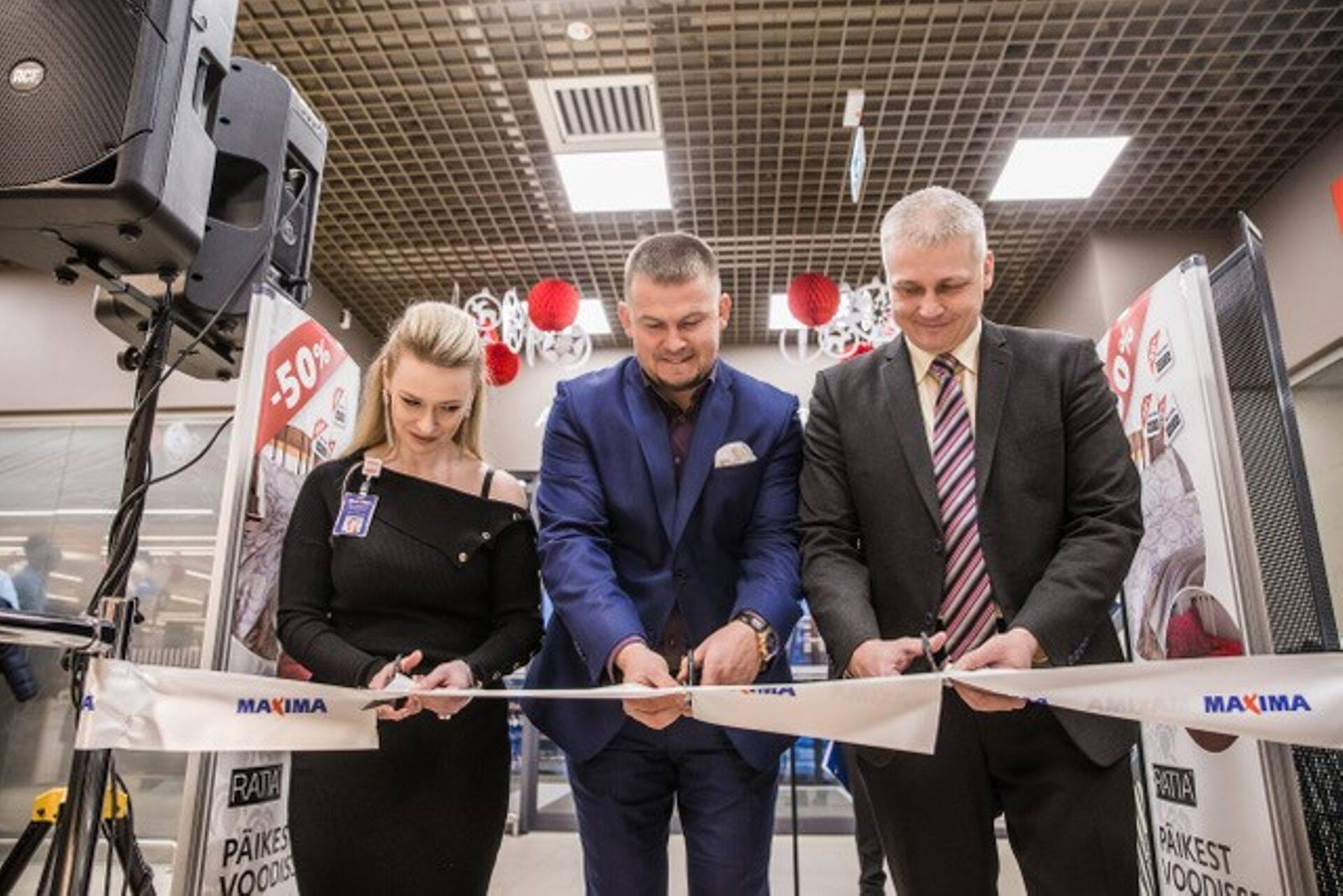 Maxima XX poe direktor Meri Grigoryanmh, Maxima Eesti tegevdirektori kt Marko Põder, Tartu abilinnapea Raimond Tamm