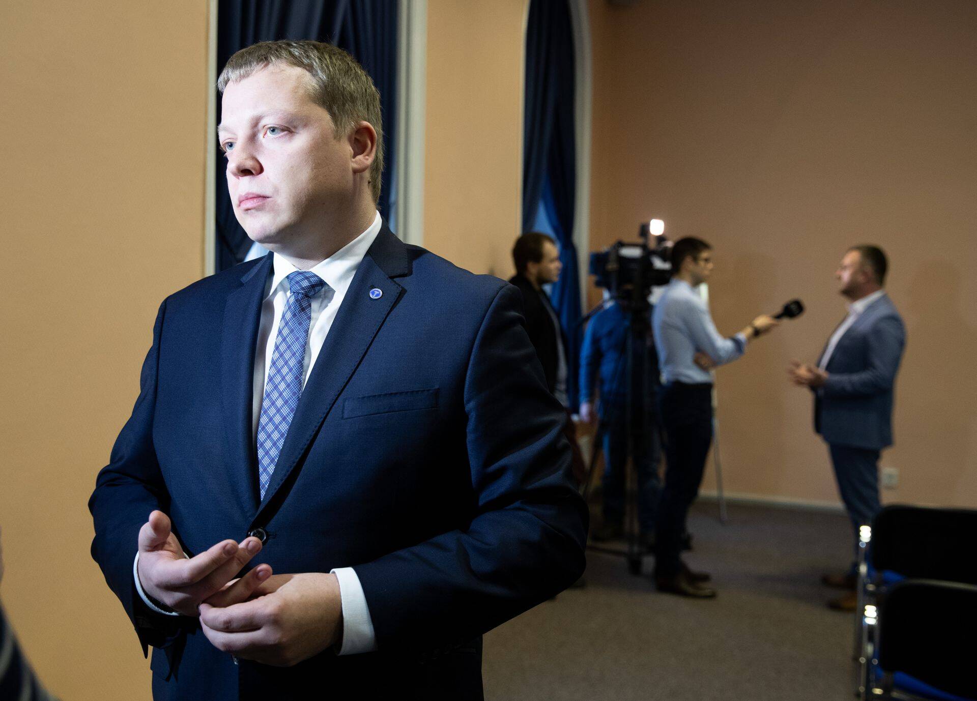 Kaubandus-tööstuskoja juht Mait Palts ei mõista, miks ei ole valitsuselt seni tulnud infot võimalike toetusmeetmete kohta.