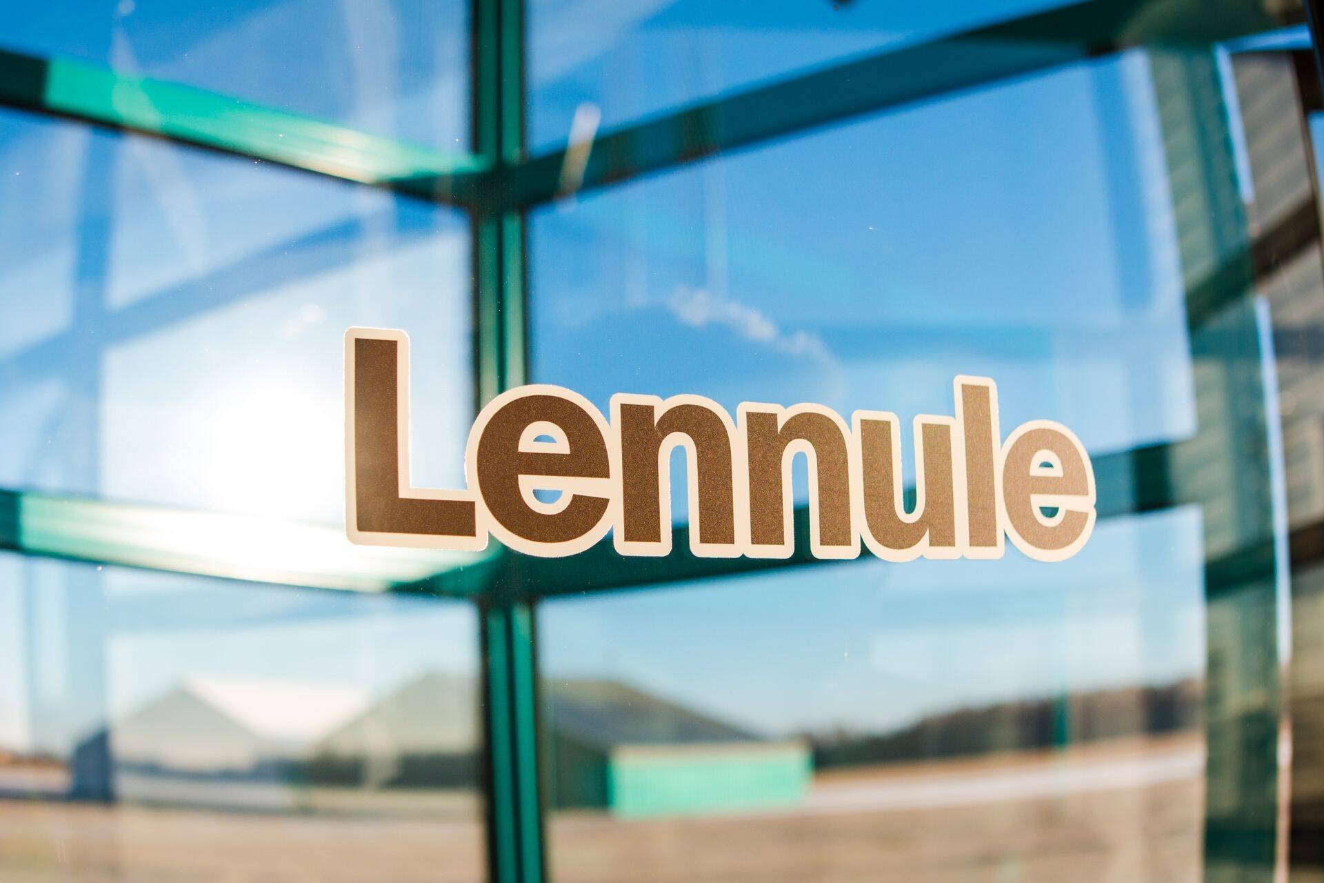 Lennujaam.
