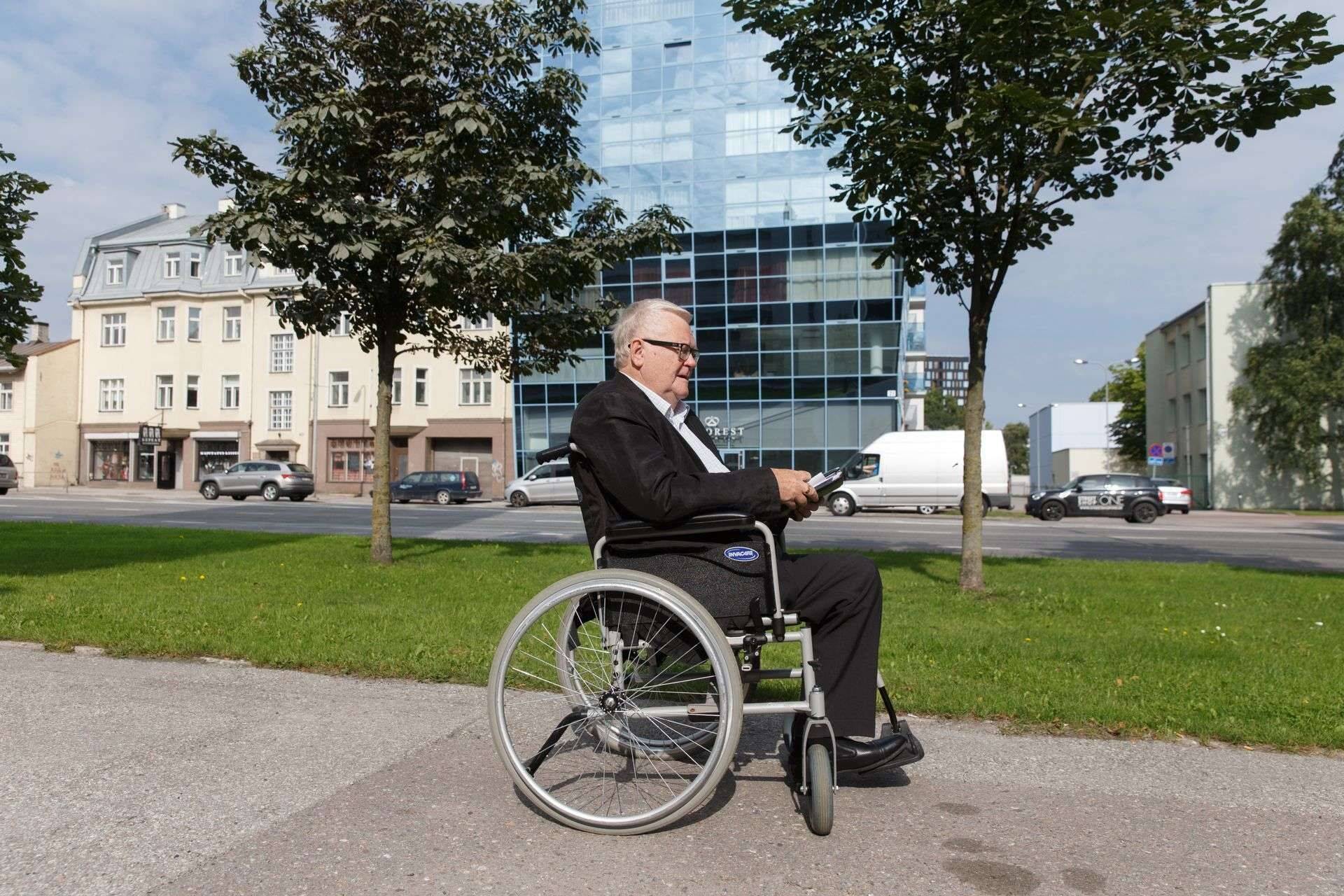 Эдгар Сависаар