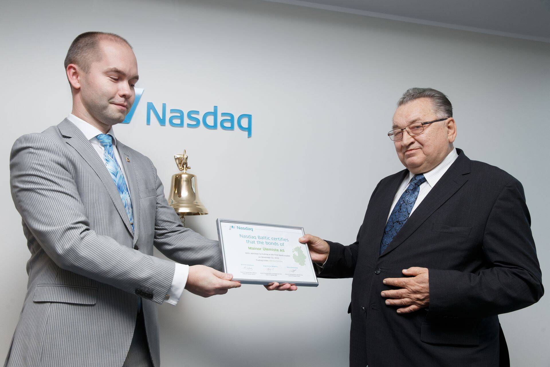 Nasdaq Tallinna börsi emitenditeenuste juht Kalle Viks ja Ülemiste City looja Ülo Pärnits täna Tallinna börsil.